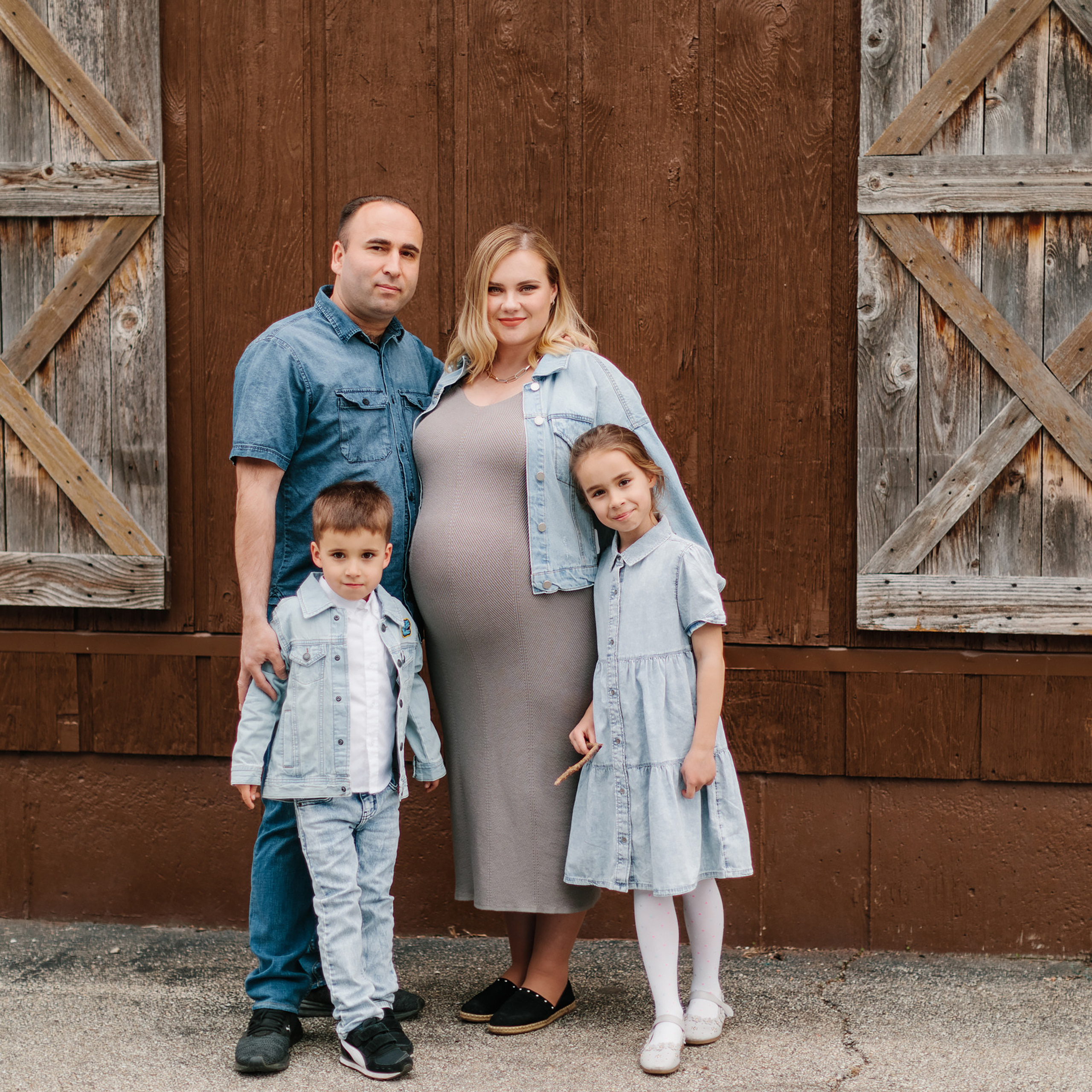 04122022 Family Photoshoot