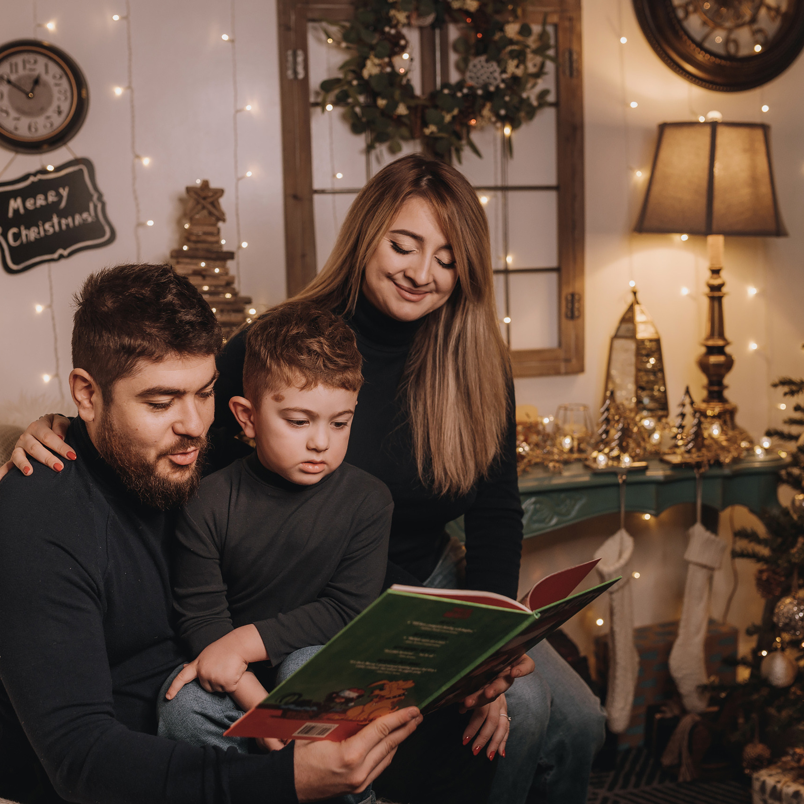 11.27.2022 Christmas Photoshoot 8