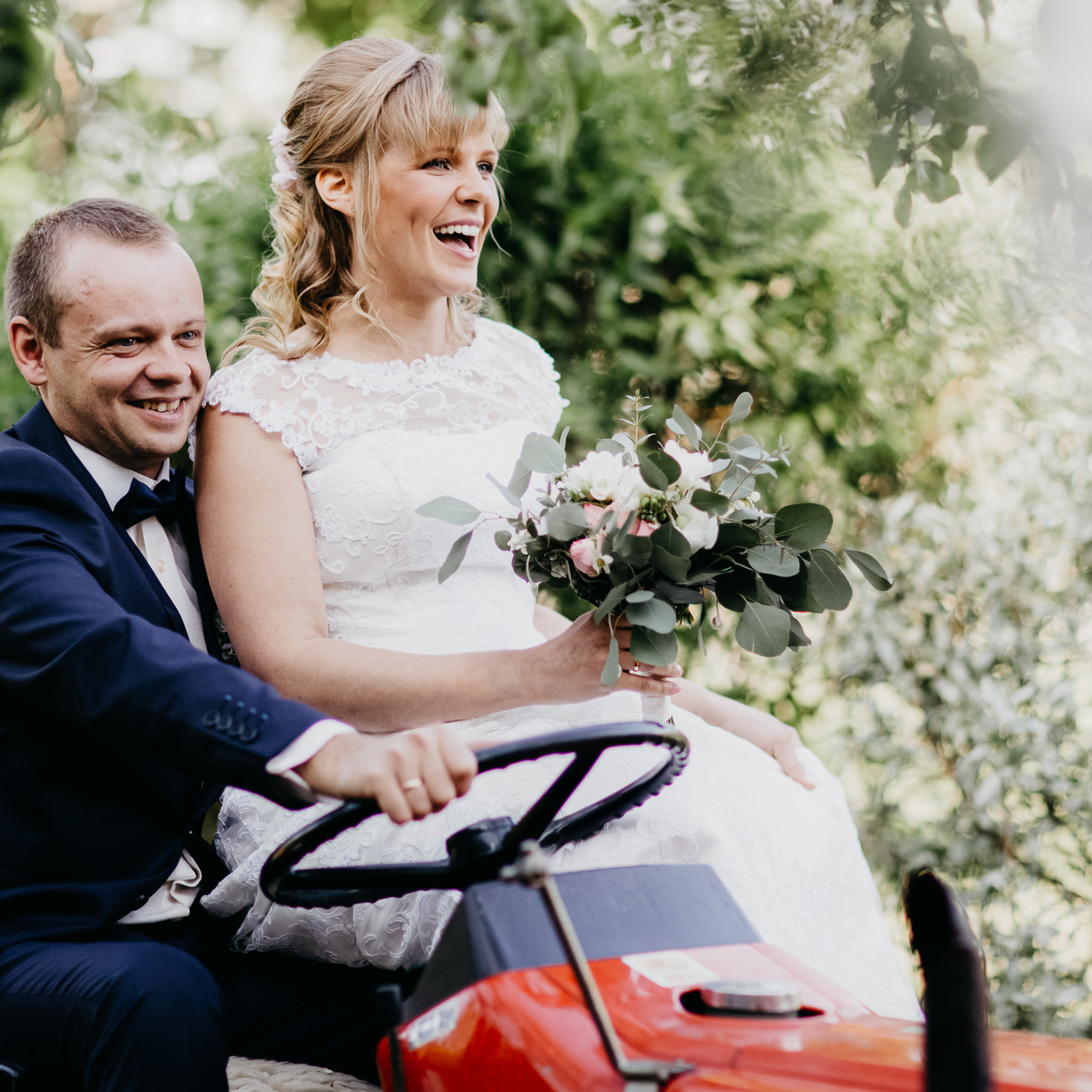 LKFA (Latvijas Kāzu fotogrāfu Asociācija) biedrs. Kāzu × Ģimenes notikumu fotografs Edgars Kalniņš