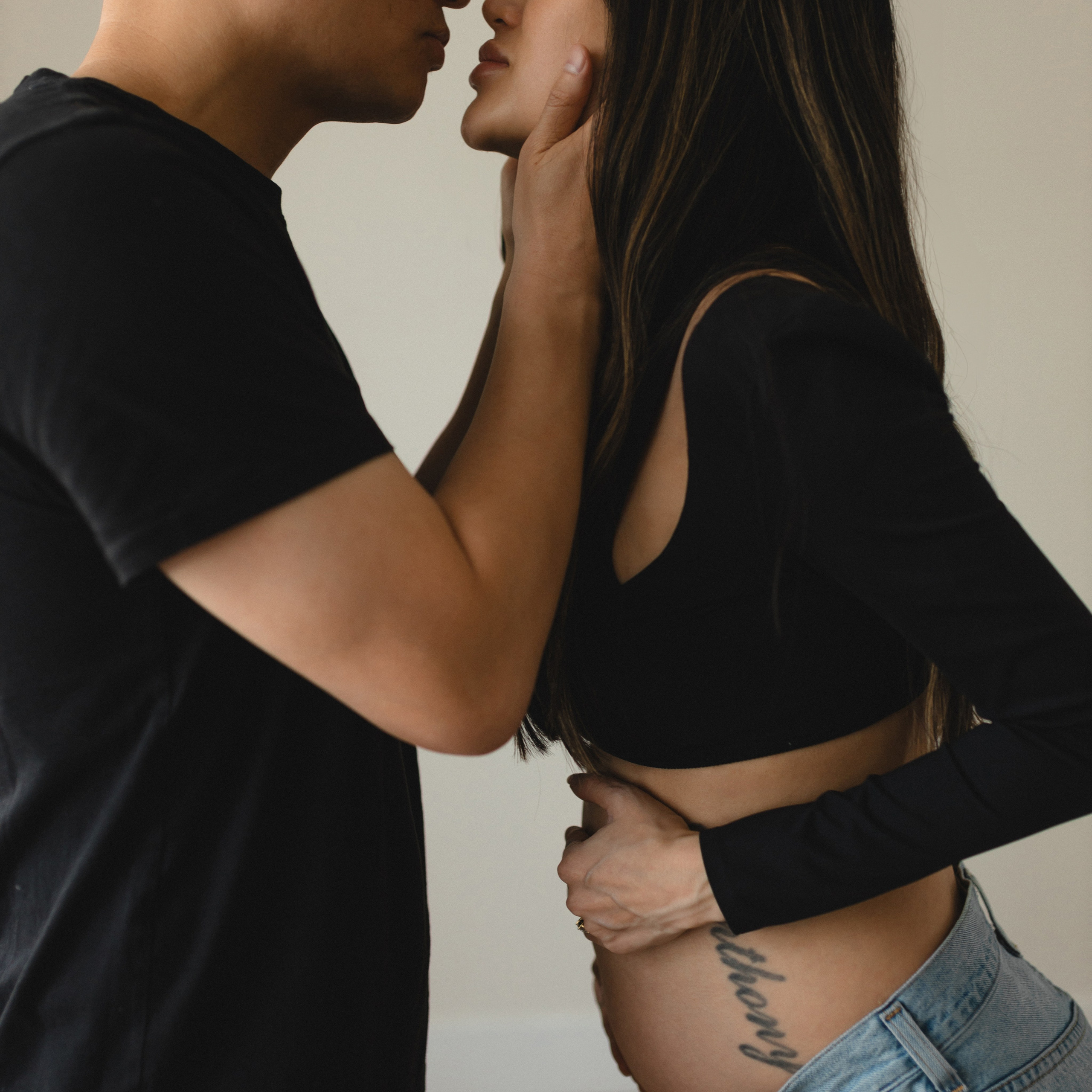 Photo Studio Maternity Shoot