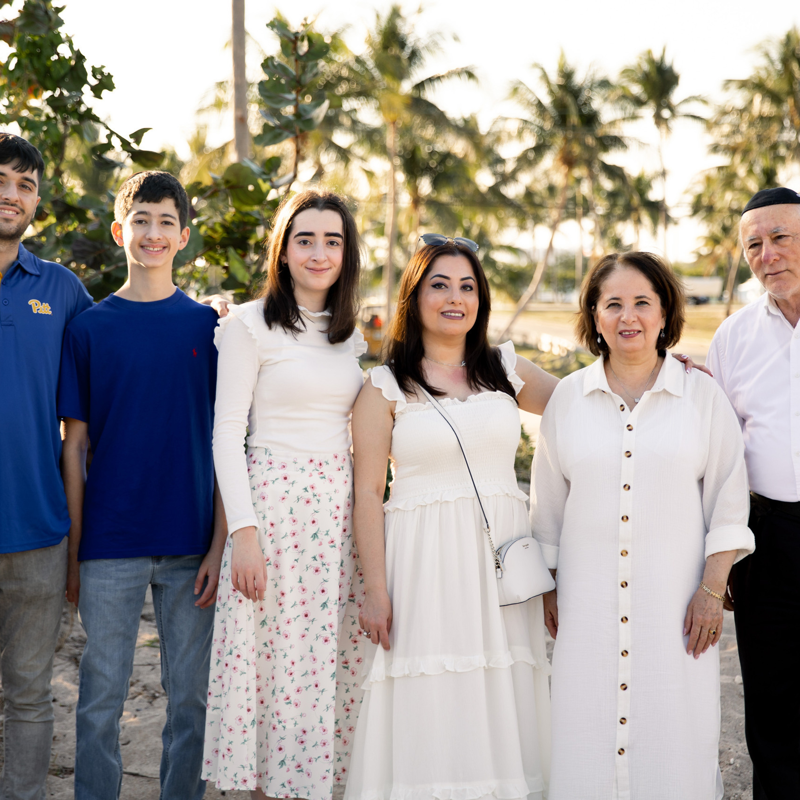 Review best photographers Miami. Miami Family and Event Photographer