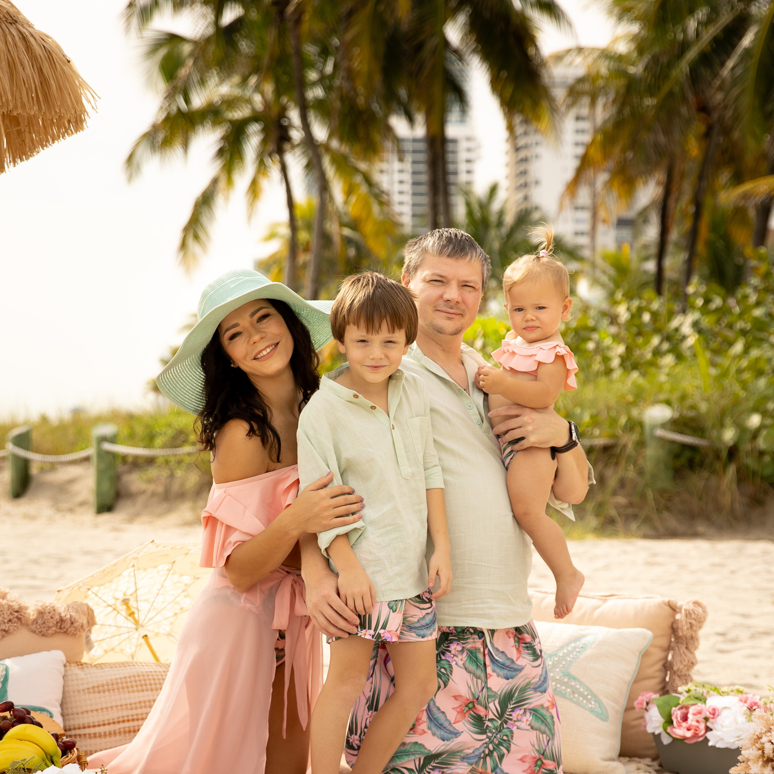 Review best photographers Miami. Miami Family and Event Photographer