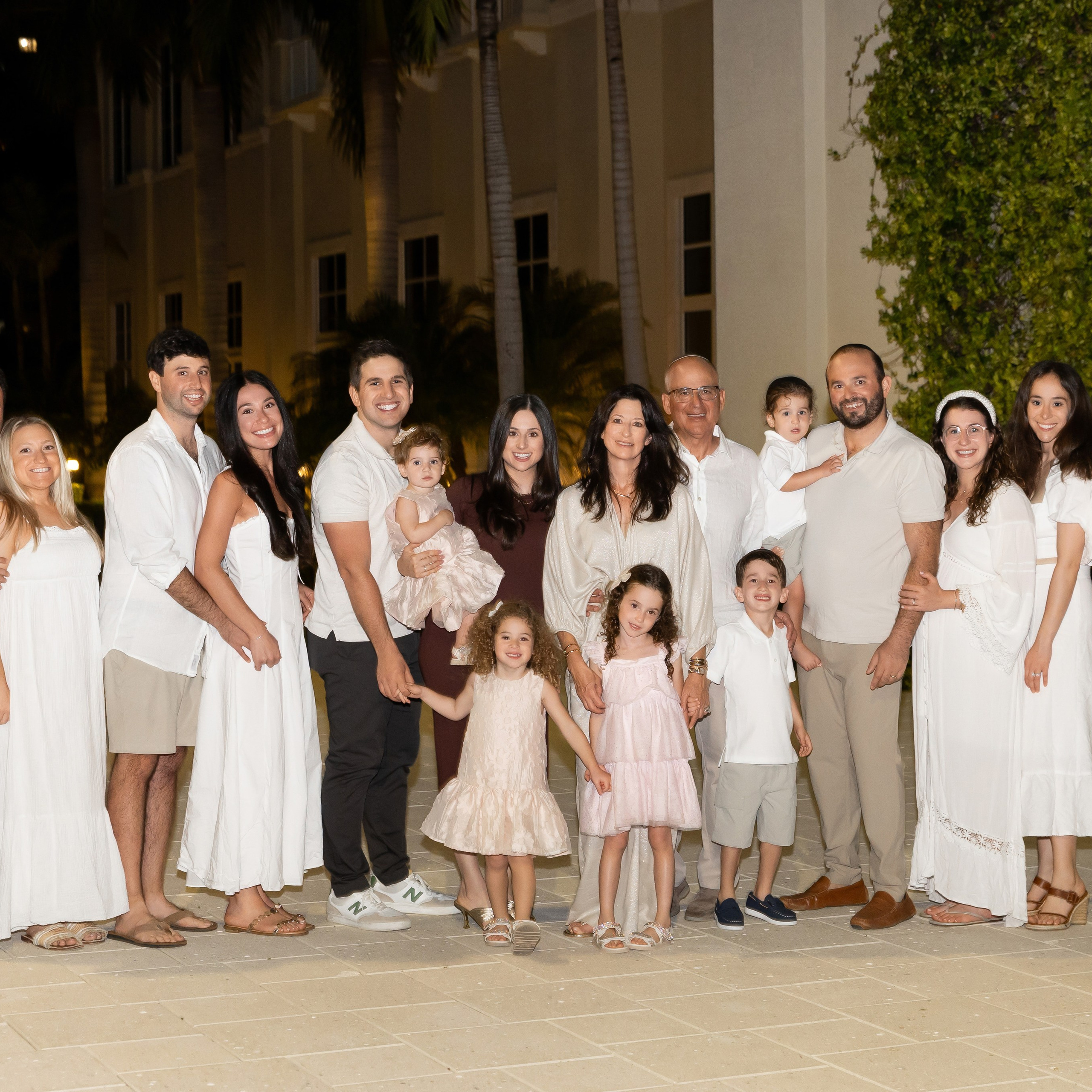 Review best photographers Miami. Miami Family and Event Photographer