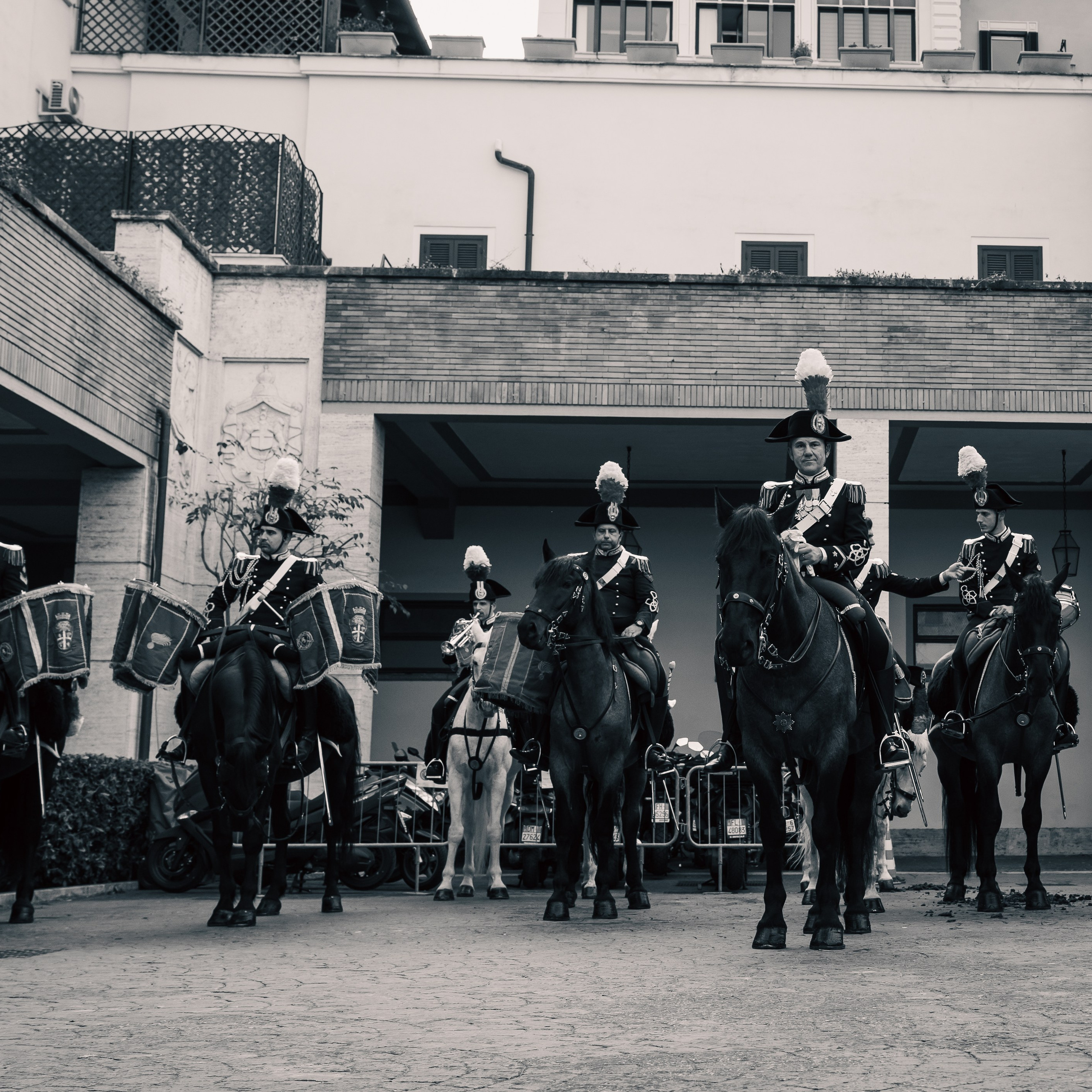 Cambio della Guardia Reggimento Corazzieri. Fotografo romano!