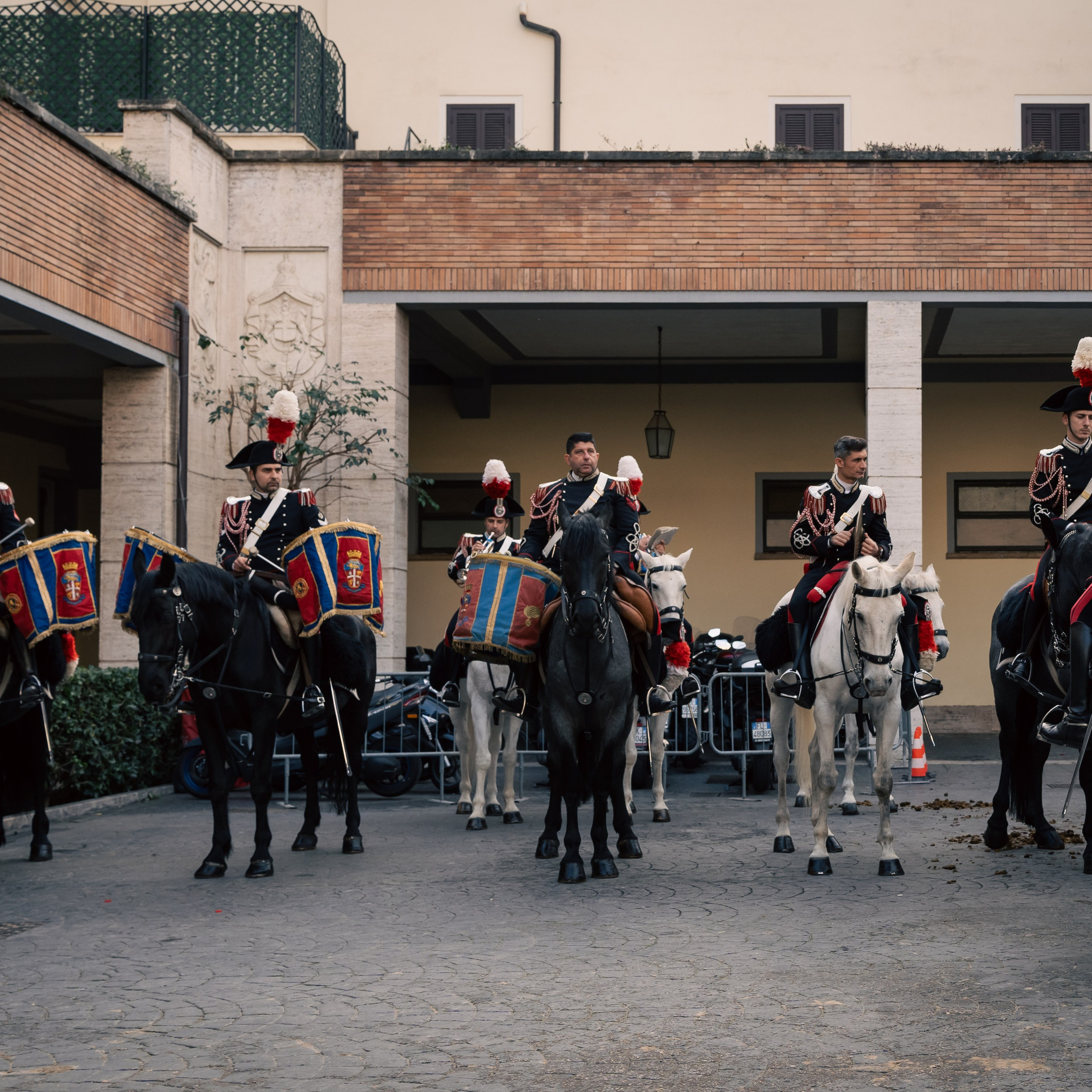 Cambio della Guardia Reggimento Corazzieri. Fotografo romano!