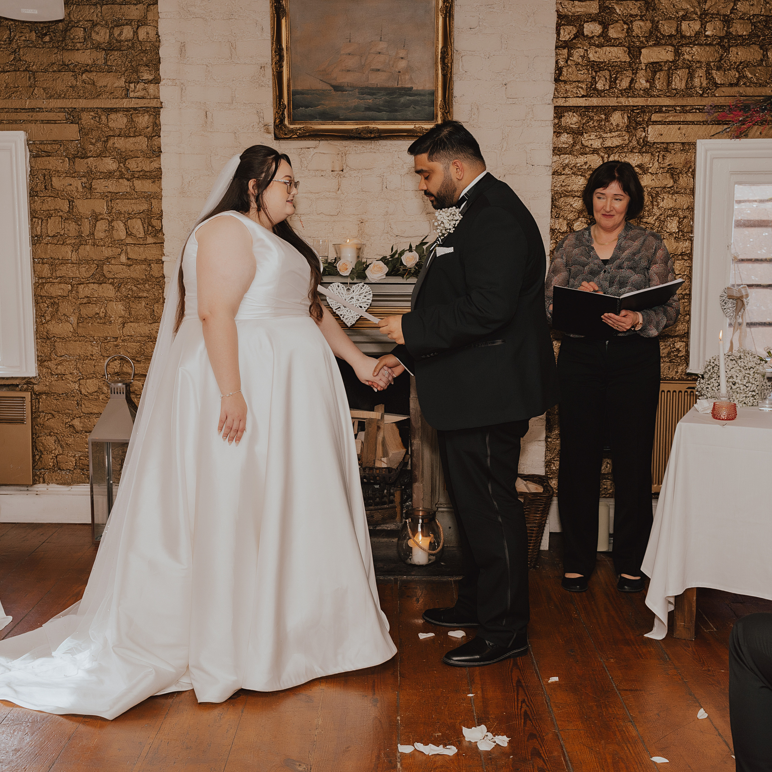 Reviews. Maternity/Love story/Wedding photographer