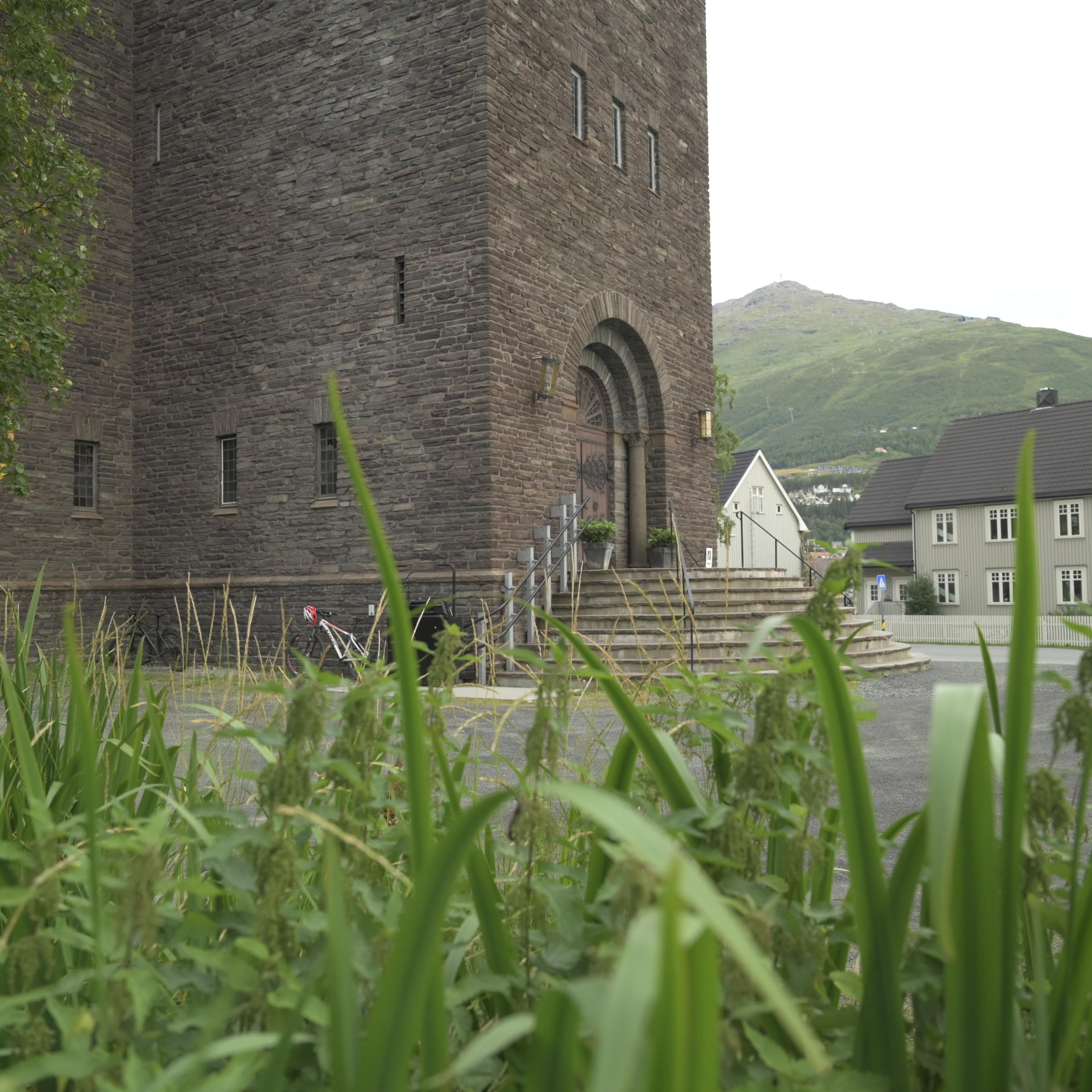 Anmeldelser. Din fotograf i Narvik kommune