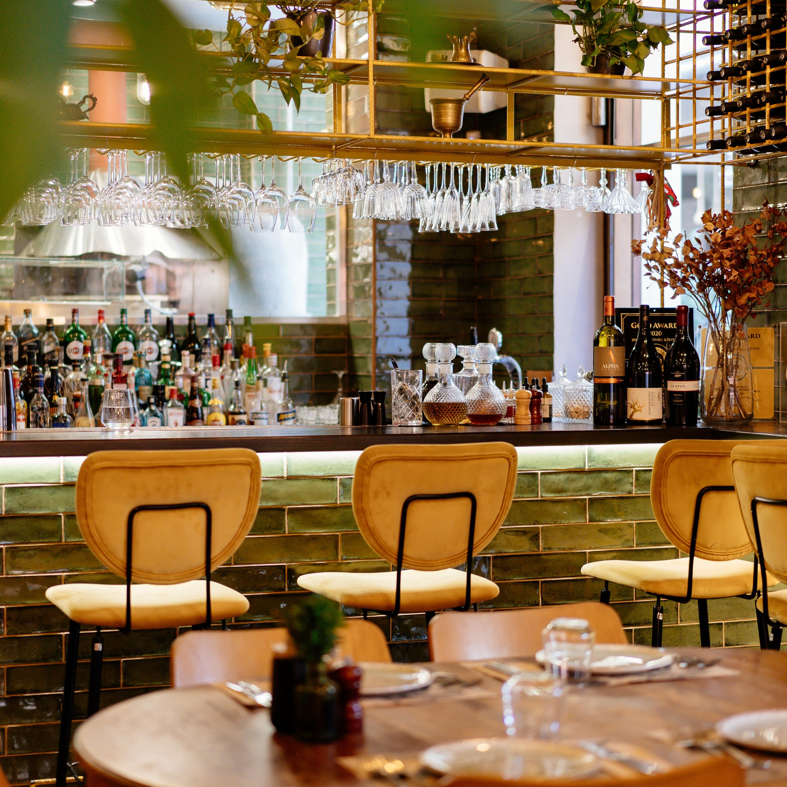 Professional food photography capturing gourmet dishes, creative food styling, and authentic dining experiences with a luxury aesthetic.