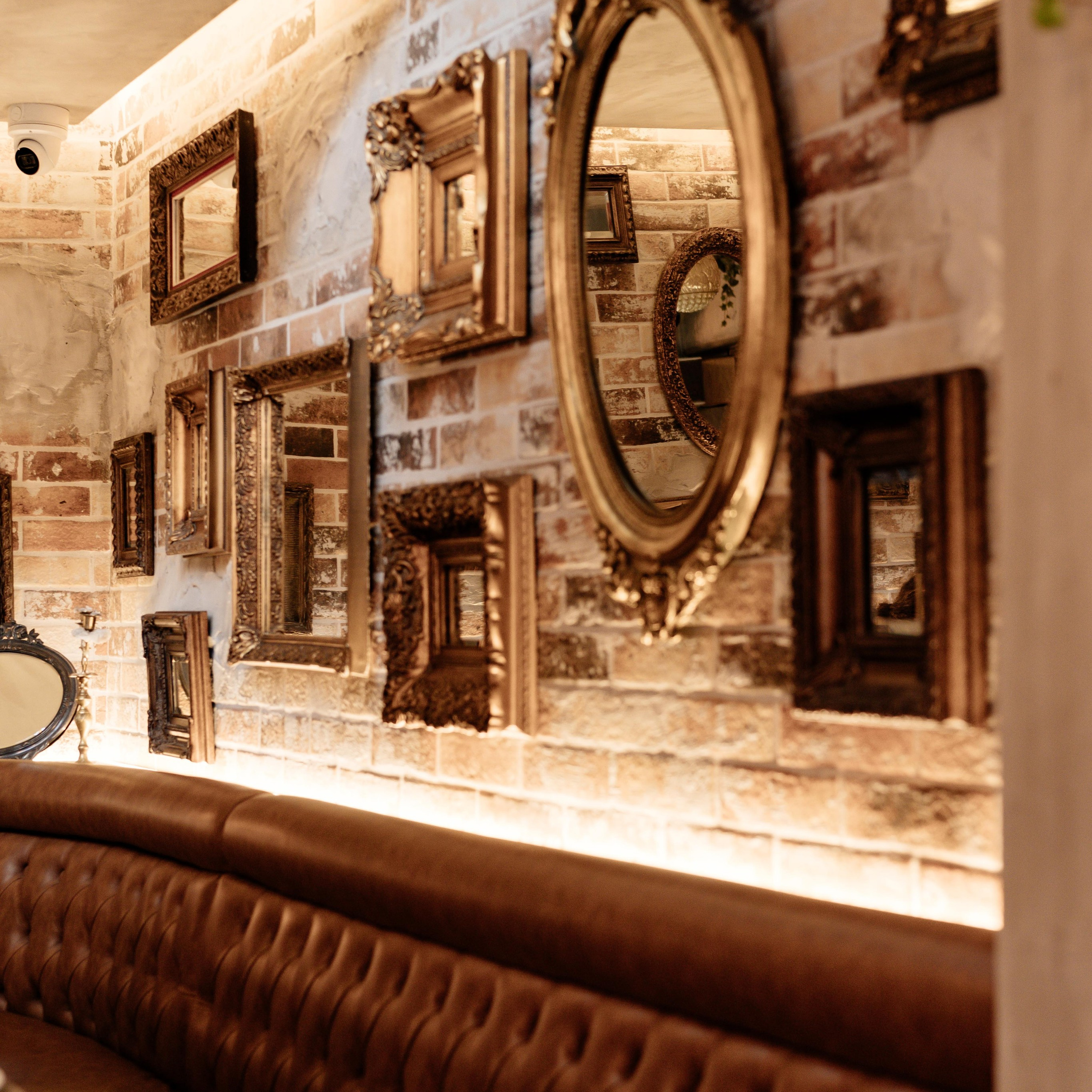 Professional food photography capturing gourmet dishes, creative food styling, and authentic dining experiences with a luxury aesthetic.