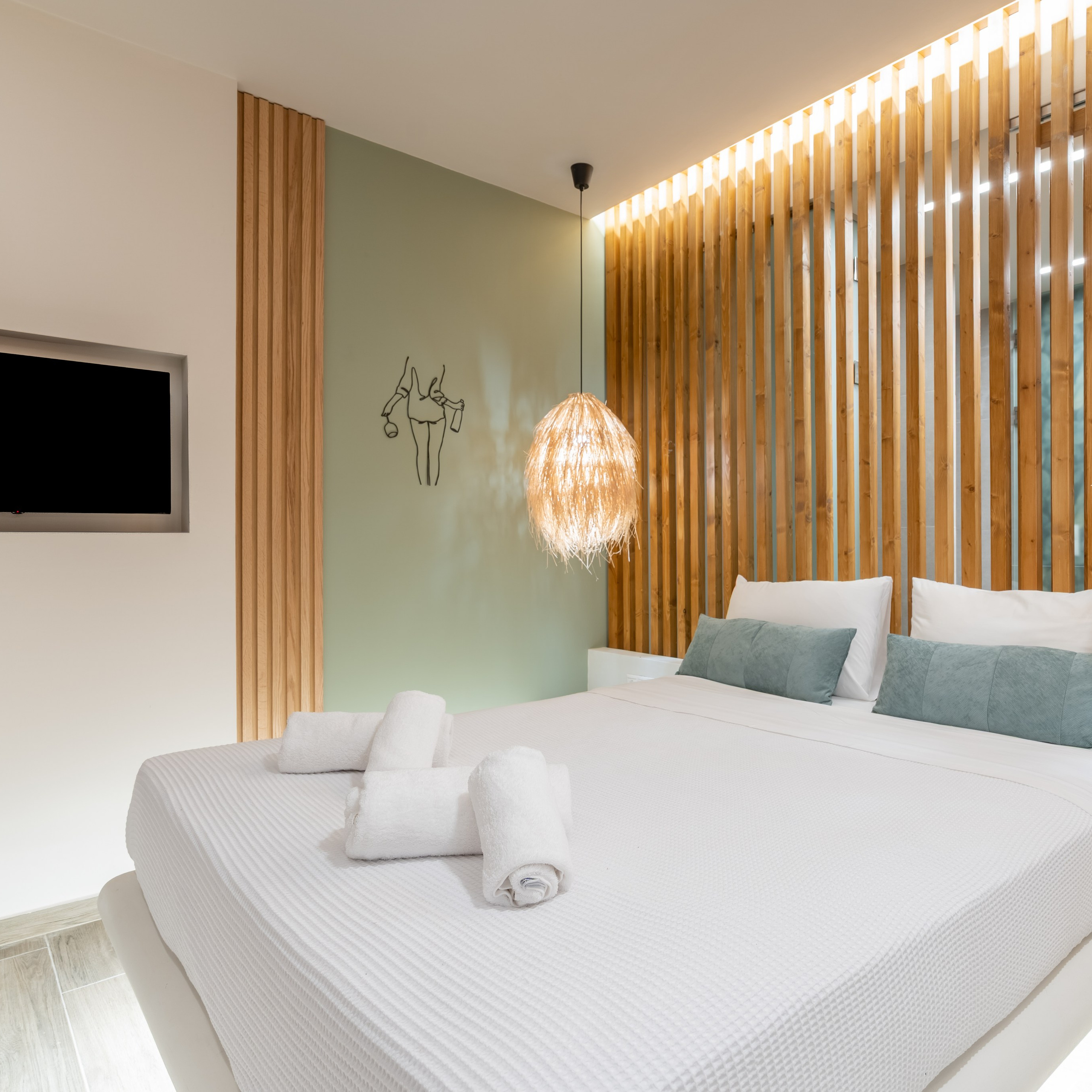 Real estate photography showcasing a luxury property with cinematic drone and architectural lighting.