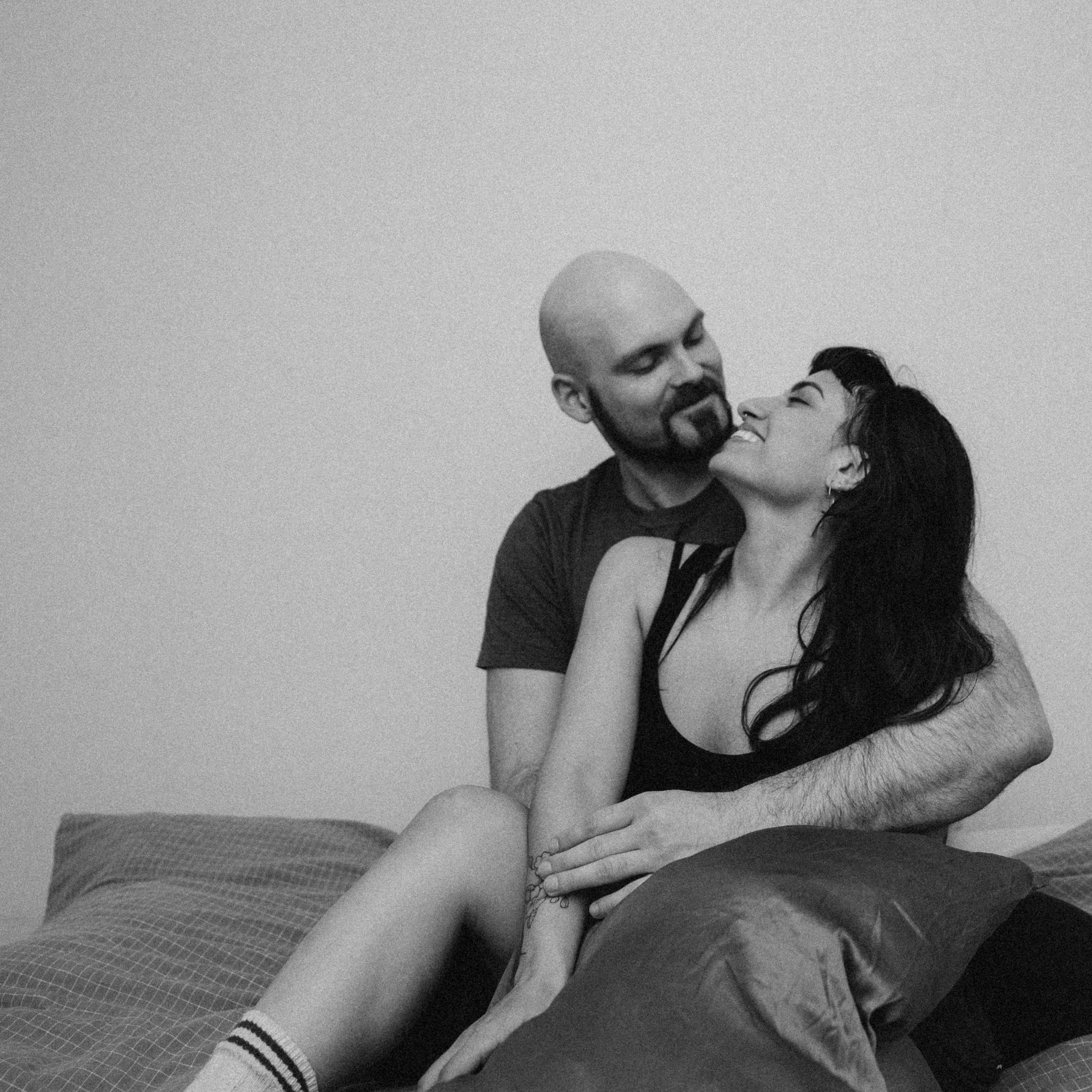 Valentine’s Day Mini Sessions in New England | Couples Photoshoot