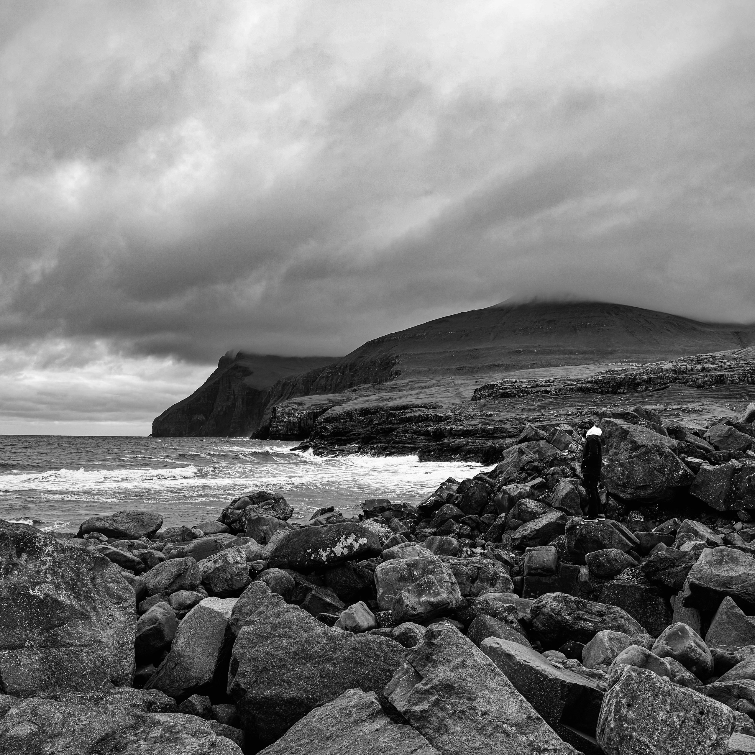Between Sea and Stone