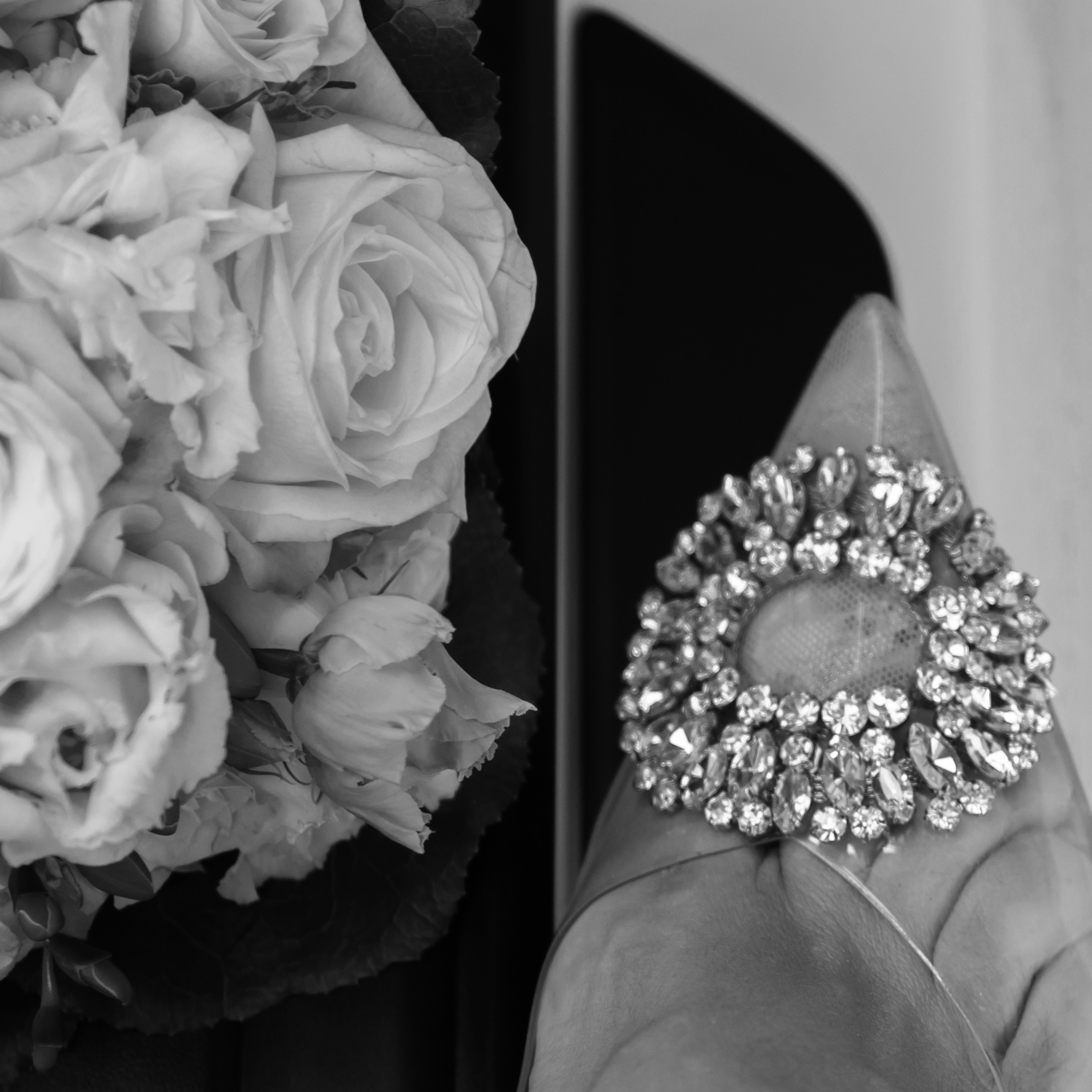 Classic civil wedding (b/w portrait) in Luxembourg city center