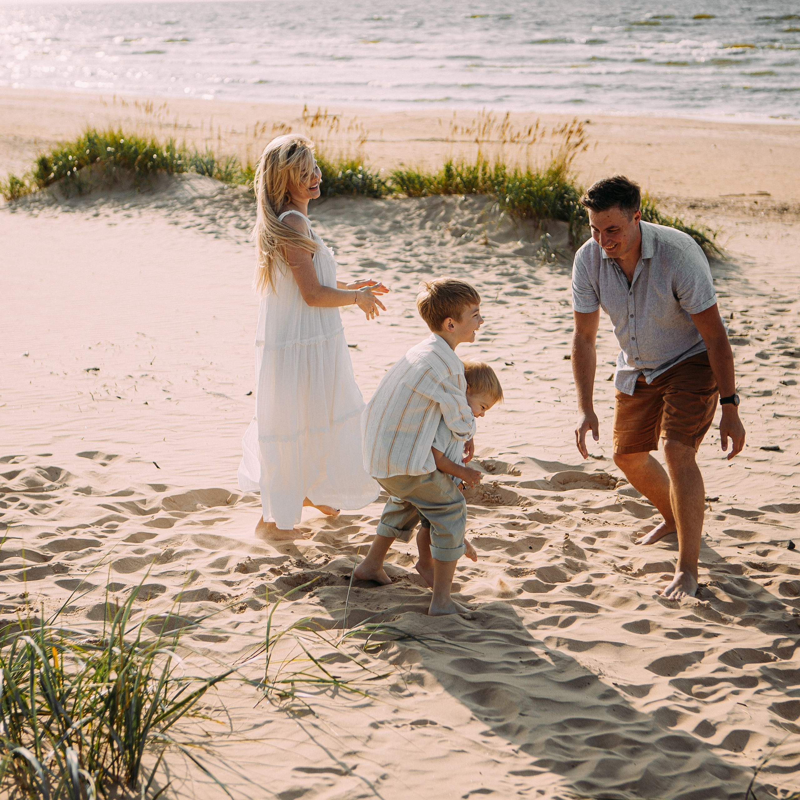 IETEIKUMI ĢIMENES FOTOSESIJAI