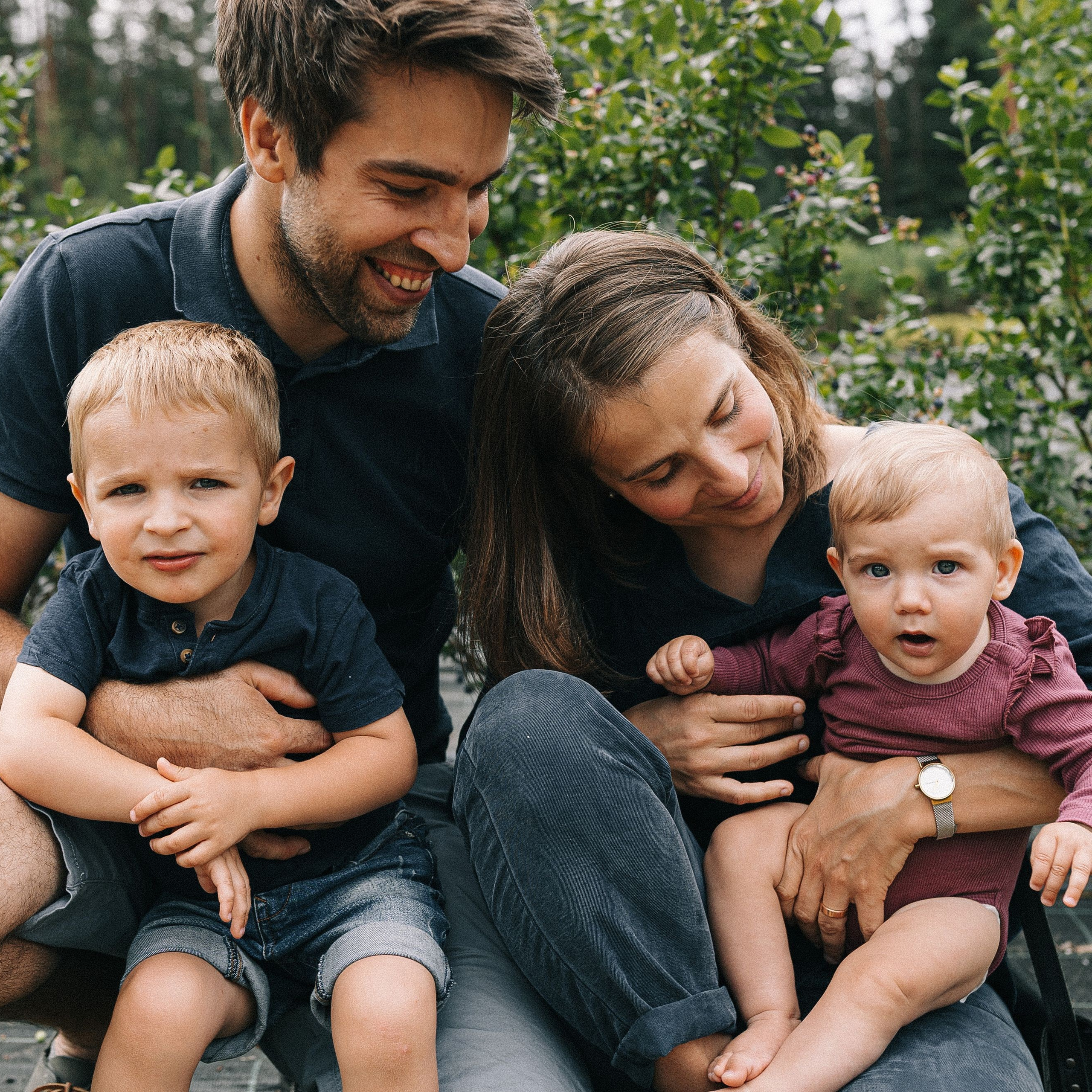 IETEIKUMI ĢIMENES FOTOSESIJAI