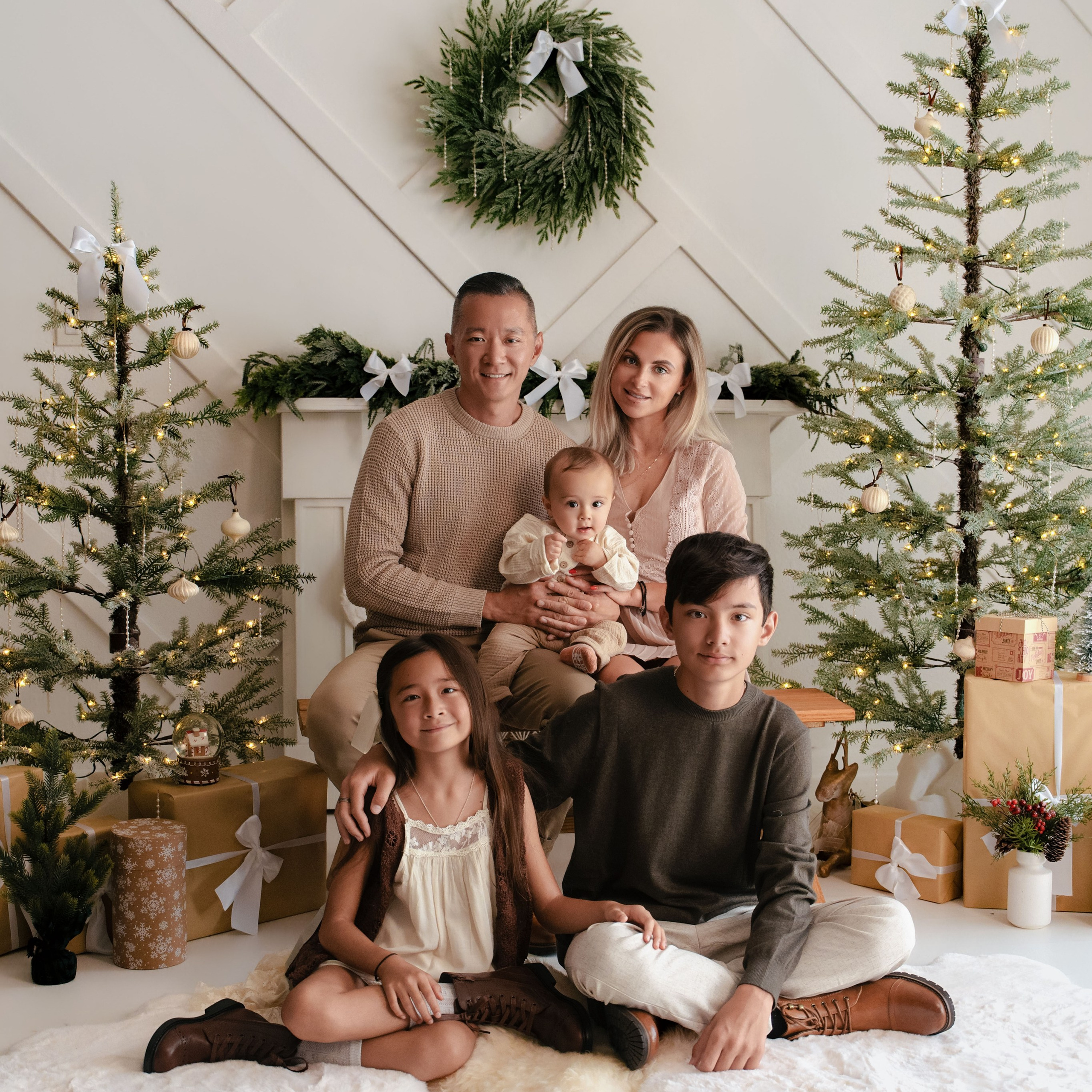 Christmas Studio Mini Sessions — Family Photography in Jacksonville, FL