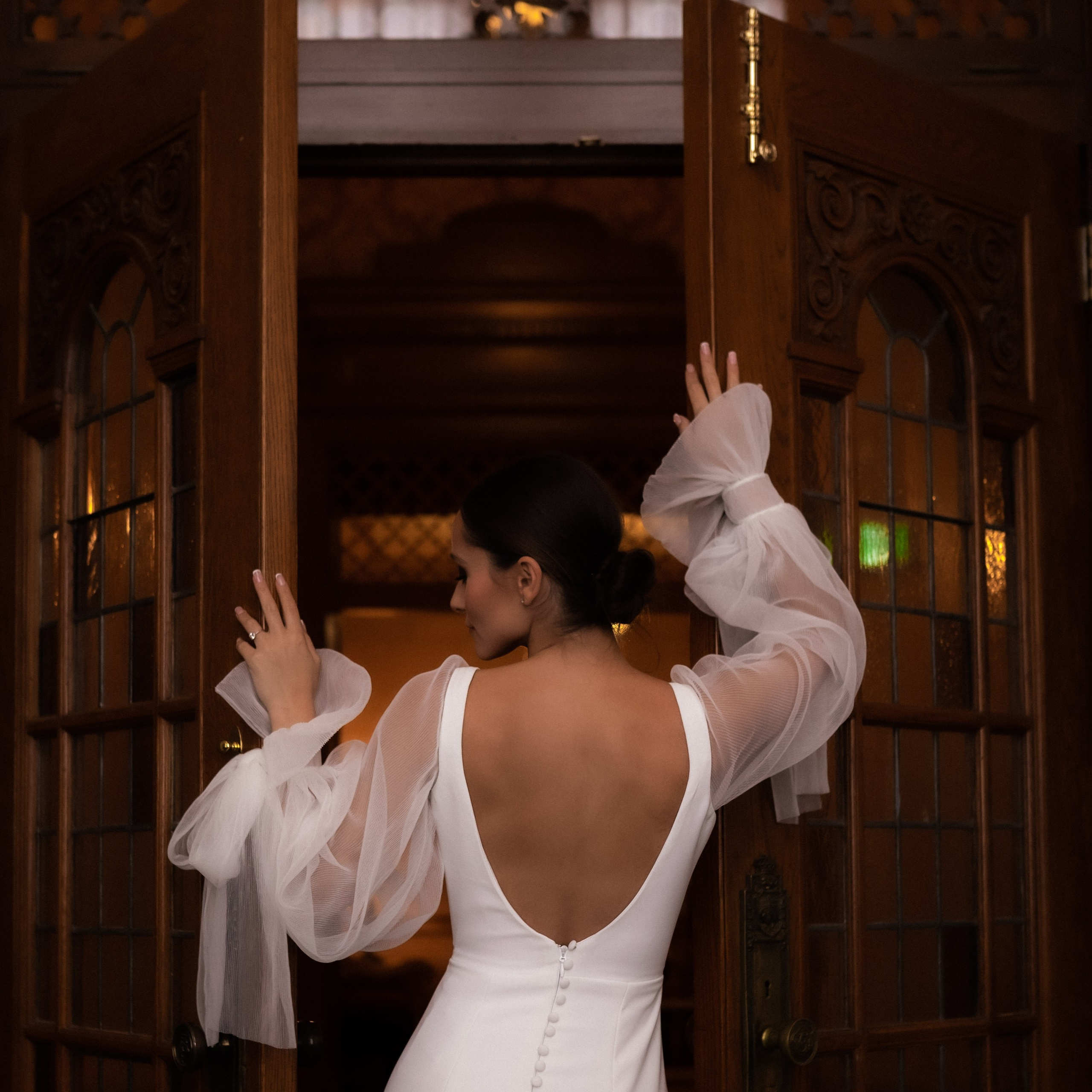 A&S in the Fort Garry Hotel, Winnipeg 2023. Wedding and family photographer in Calgary Kate Beliaeva