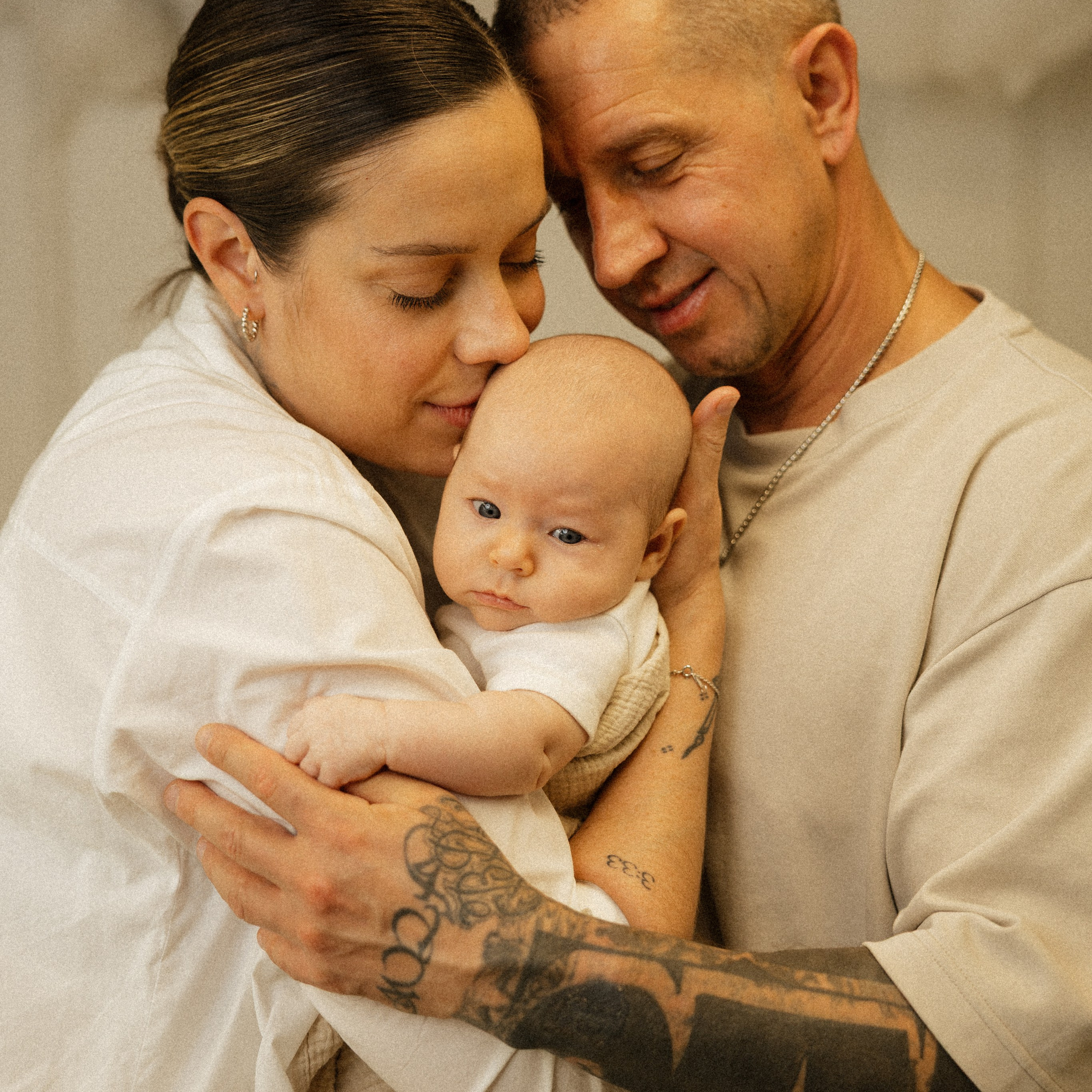 Sebastian and Elyse Family Session with Their Little One 888-554-7827