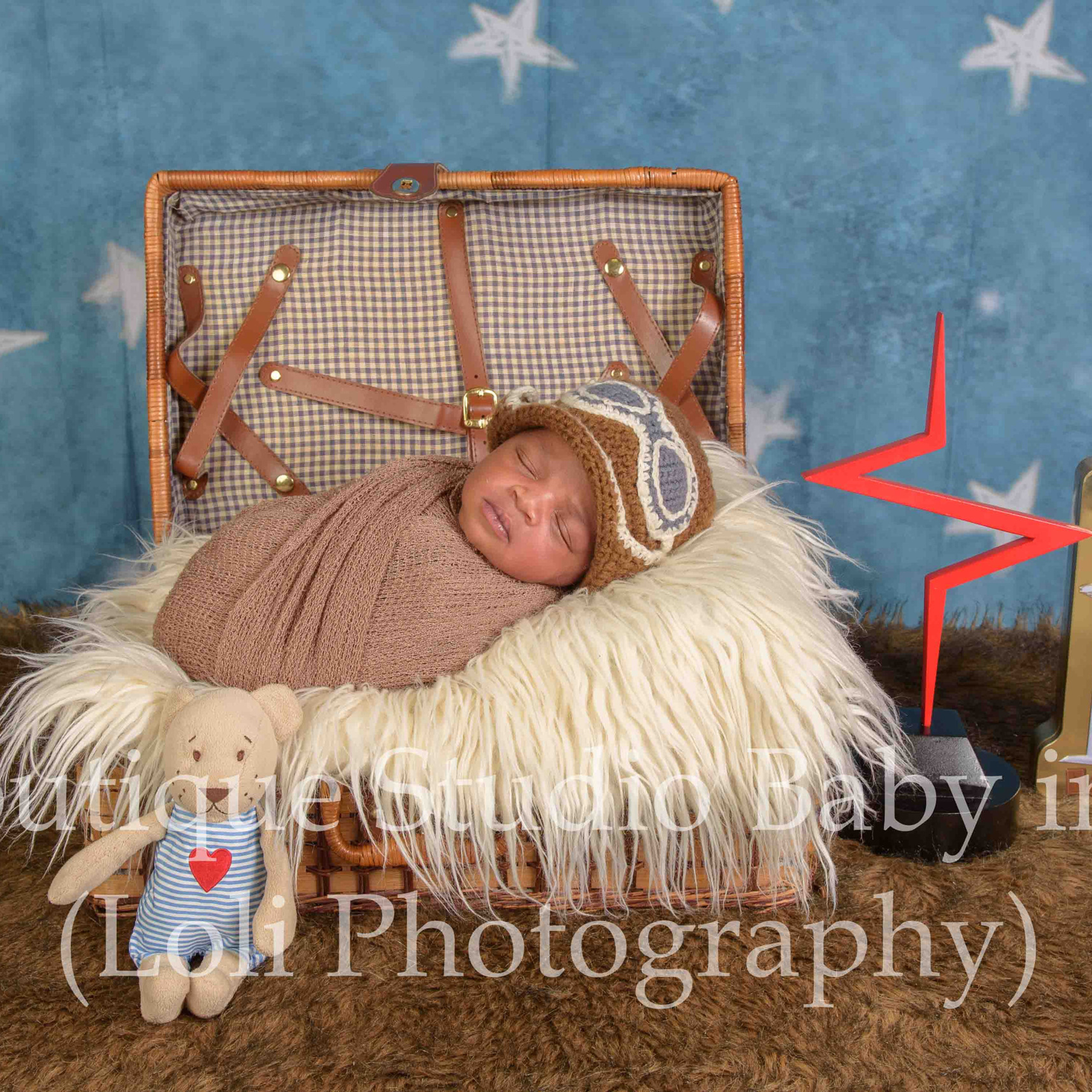 Happy Clients our Newborn Baby and Family shoot @Nairobi & Mombasa. Newborn, Baby, Maternity and Family Photographer Nairobi Mombasa Kenya