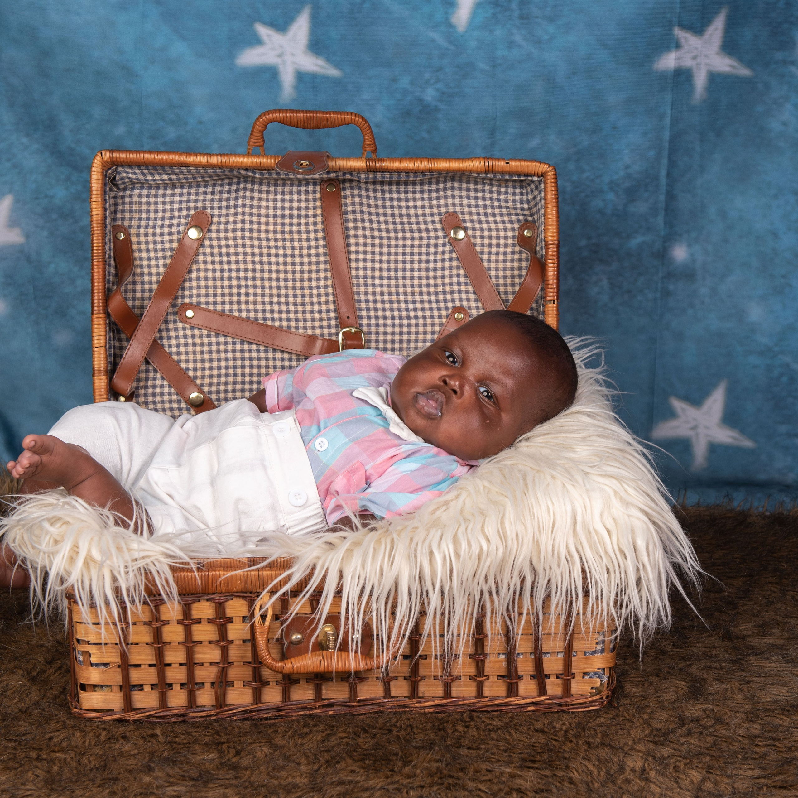 Happy Clients our Newborn Baby and Family shoot @Nairobi & Mombasa. Newborn, Baby, Maternity and Family Photographer Nairobi Mombasa Kenya