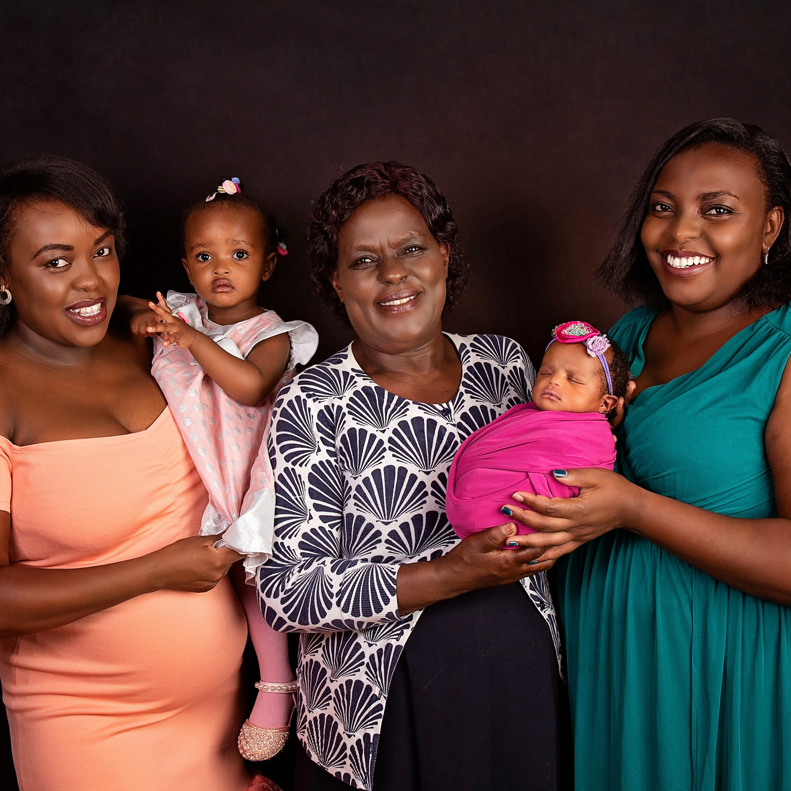 Happy Clients our Newborn Baby and Family shoot @Nairobi & Mombasa. Newborn, Baby, Maternity and Family Photographer Nairobi Mombasa Kenya