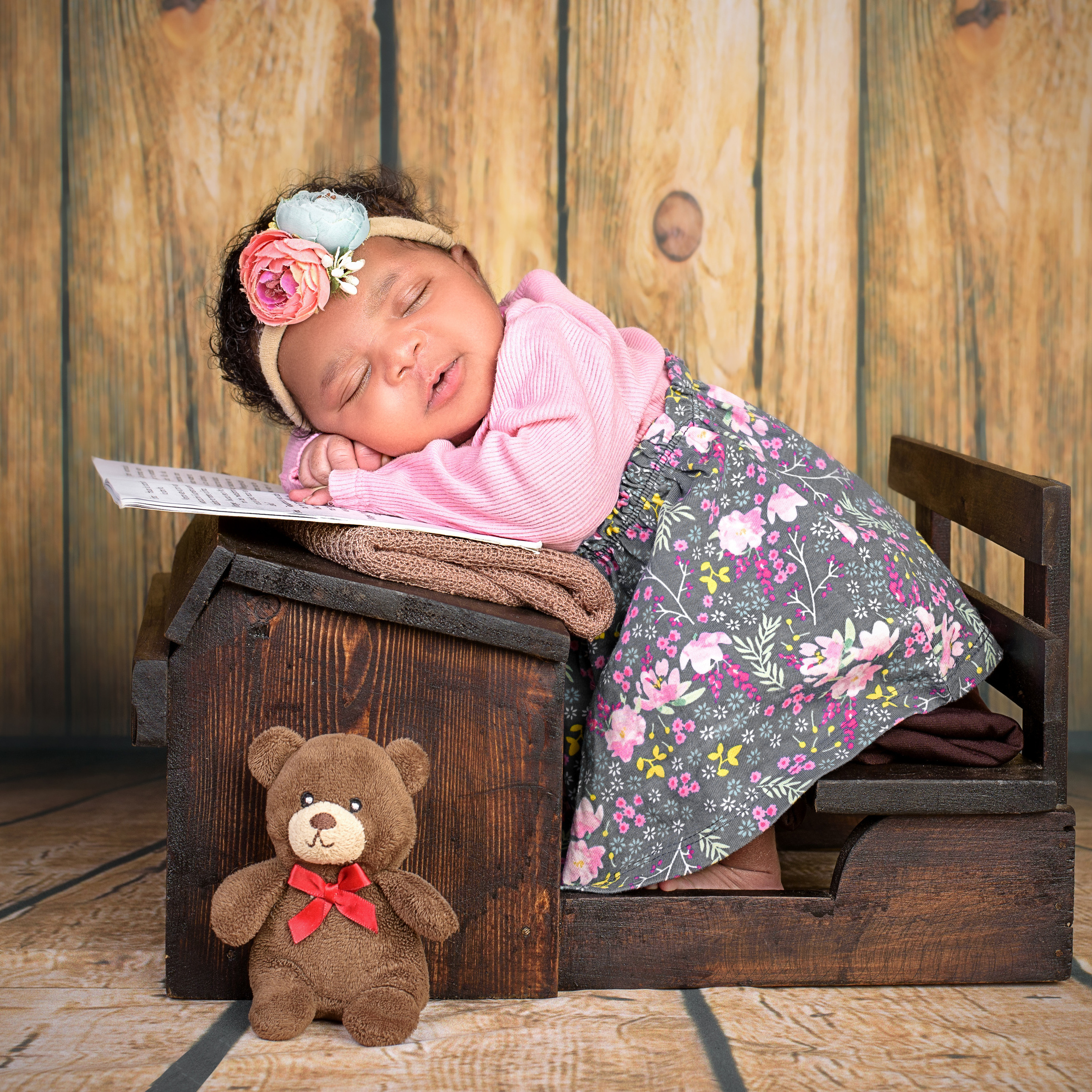 Happy Clients our Newborn Baby and Family shoot @Nairobi & Mombasa. Newborn, Baby, Maternity and Family Photographer Nairobi Mombasa Kenya