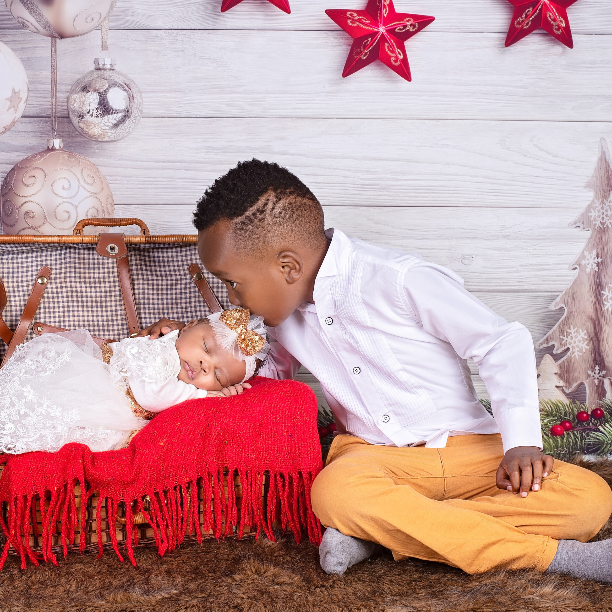 Happy Clients our Newborn Baby and Family shoot @Nairobi & Mombasa. Newborn, Baby, Maternity and Family Photographer Nairobi Mombasa Kenya
