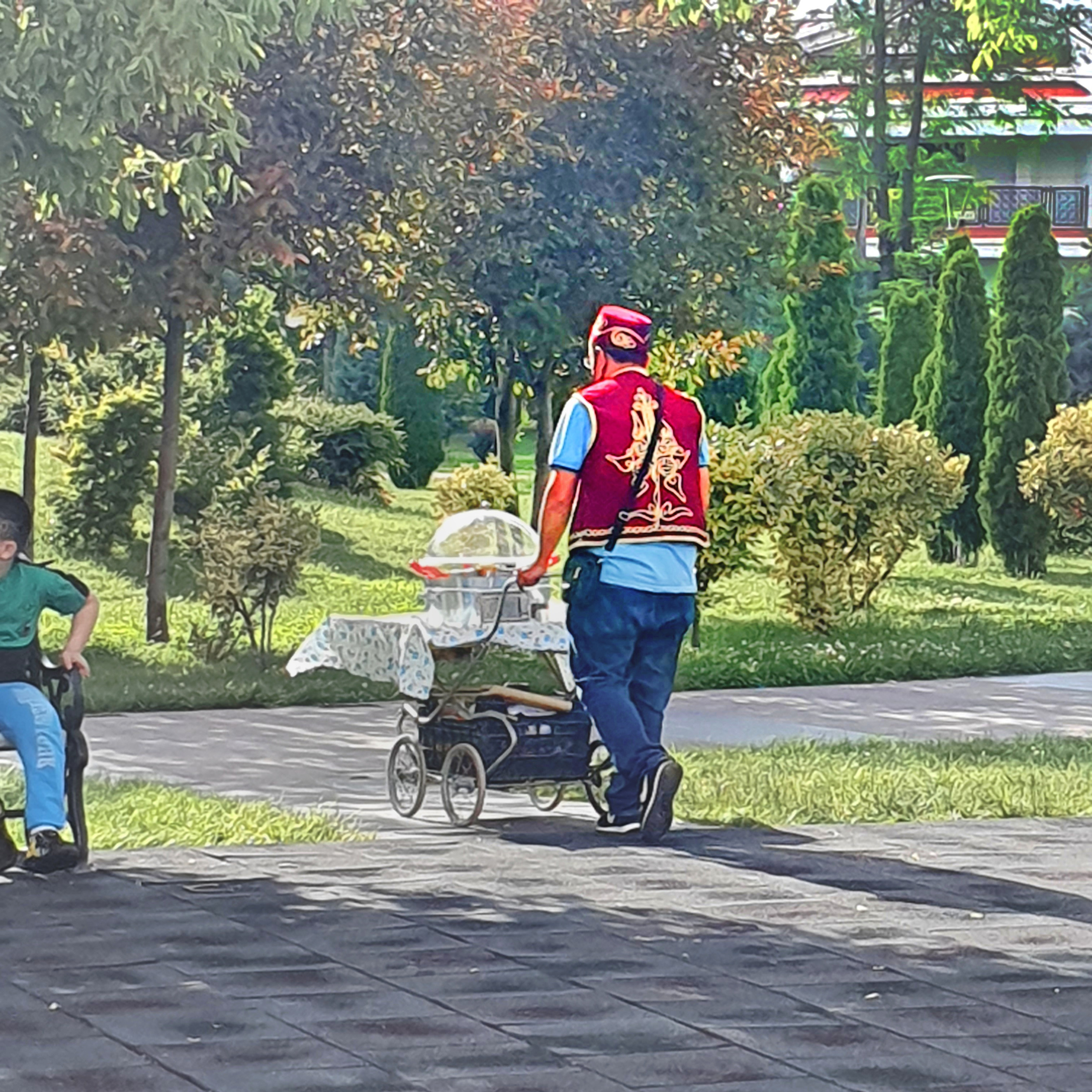 Street фото. Consultation on printing in various magazines, illustrations for books