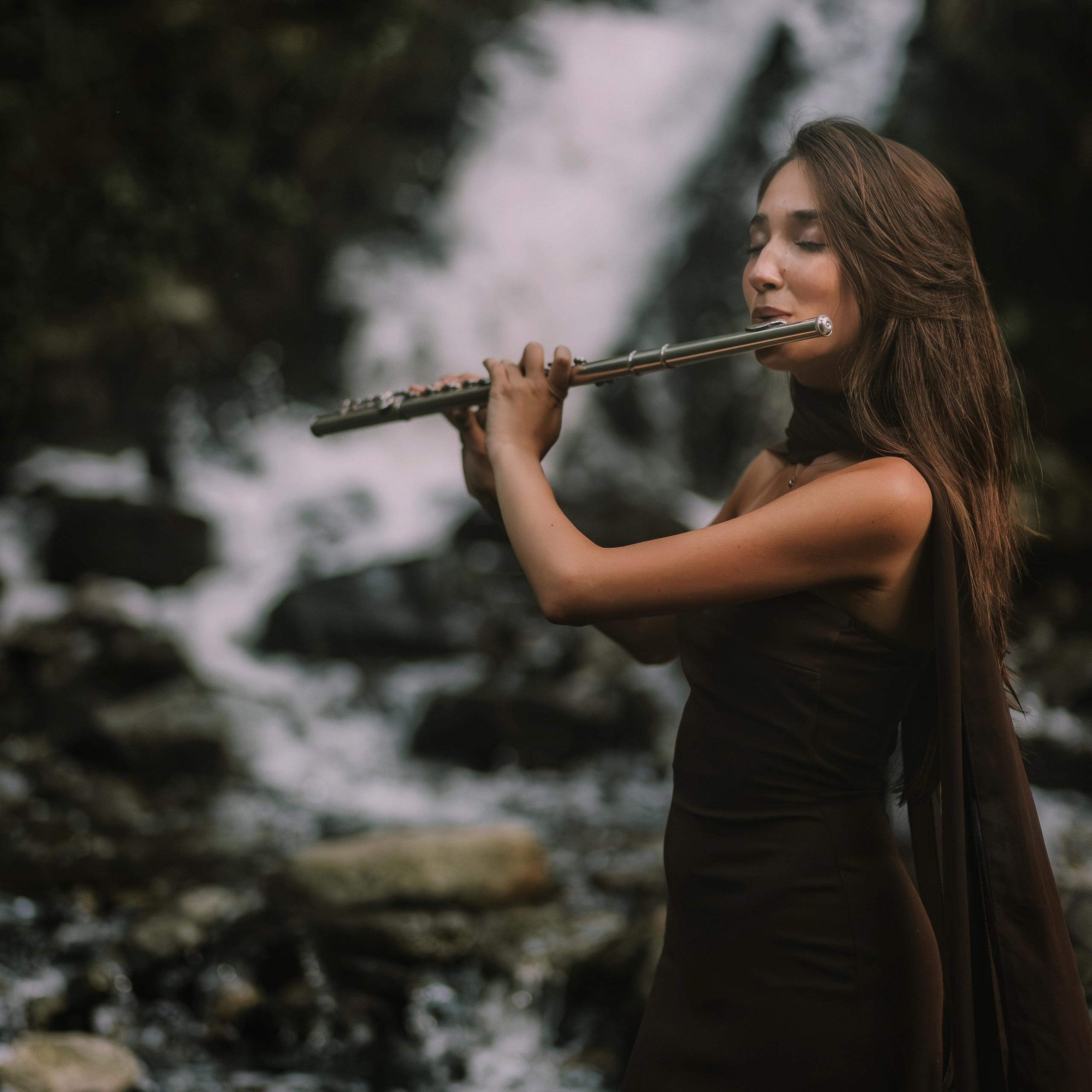Ruth- Unele lucruri se simt, precum muzica