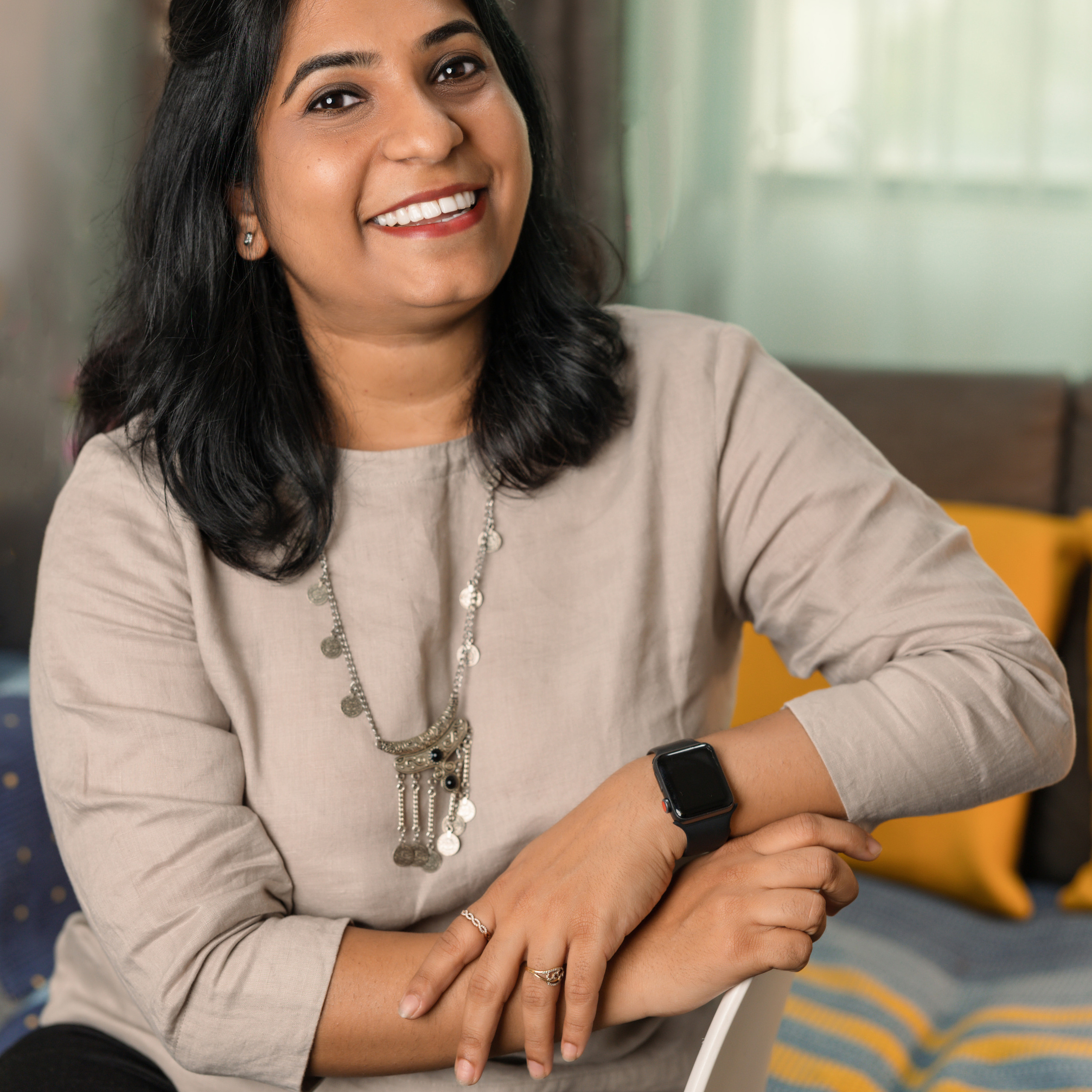 REVIEWS. Louisa Lewis |Shenzhen-based Photographer & Videographer