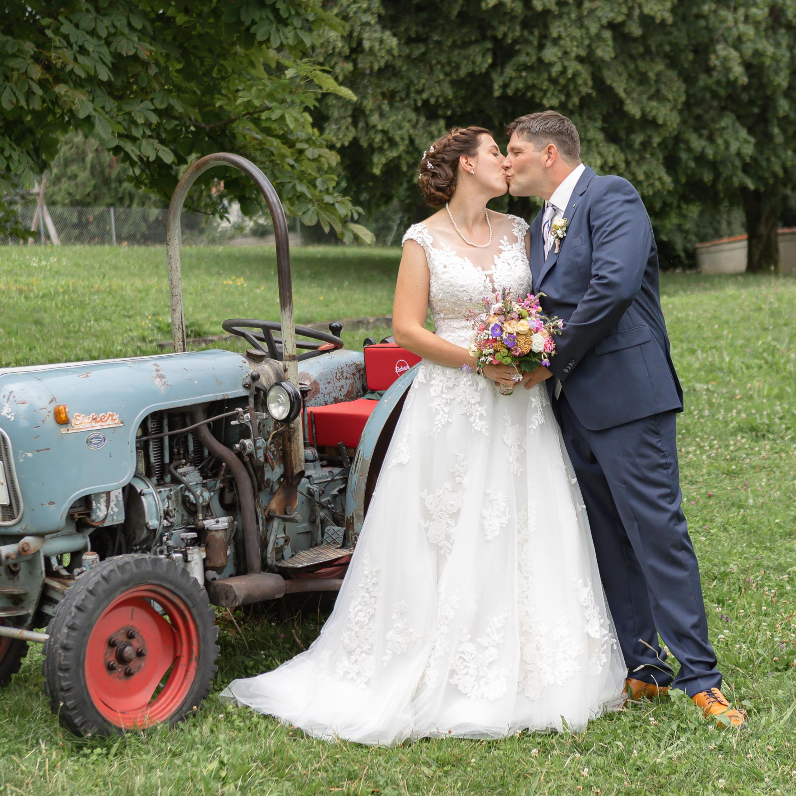 Kundenbewertungen. Adelya Tomin