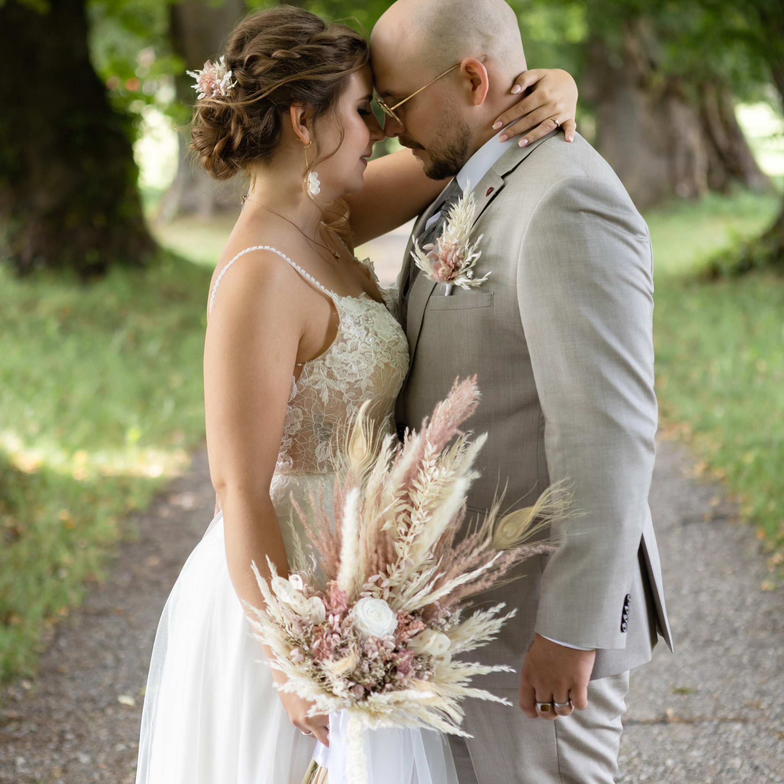 Kundenbewertungen. Adelya Tomin