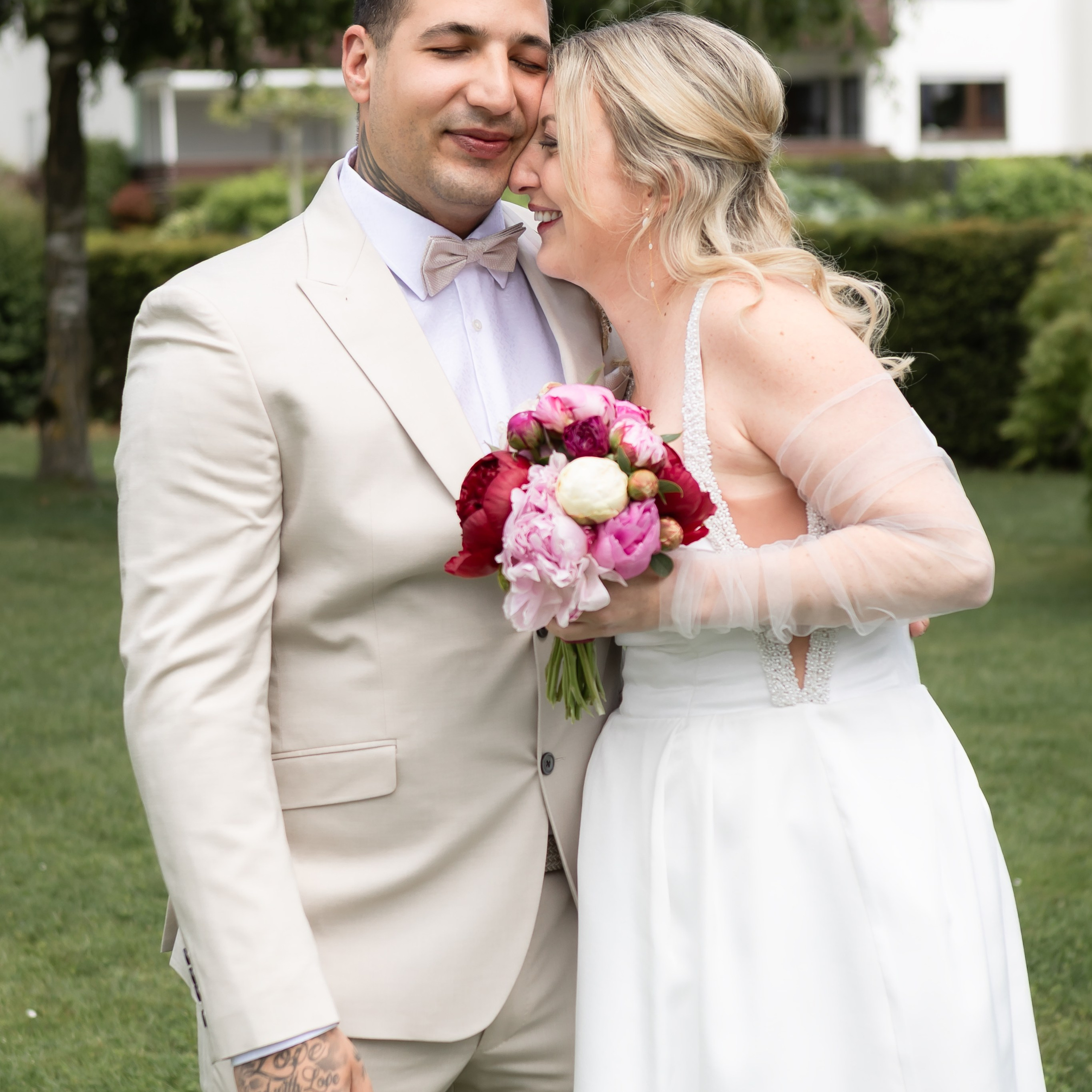 Kundenbewertungen. Adelya Tomin