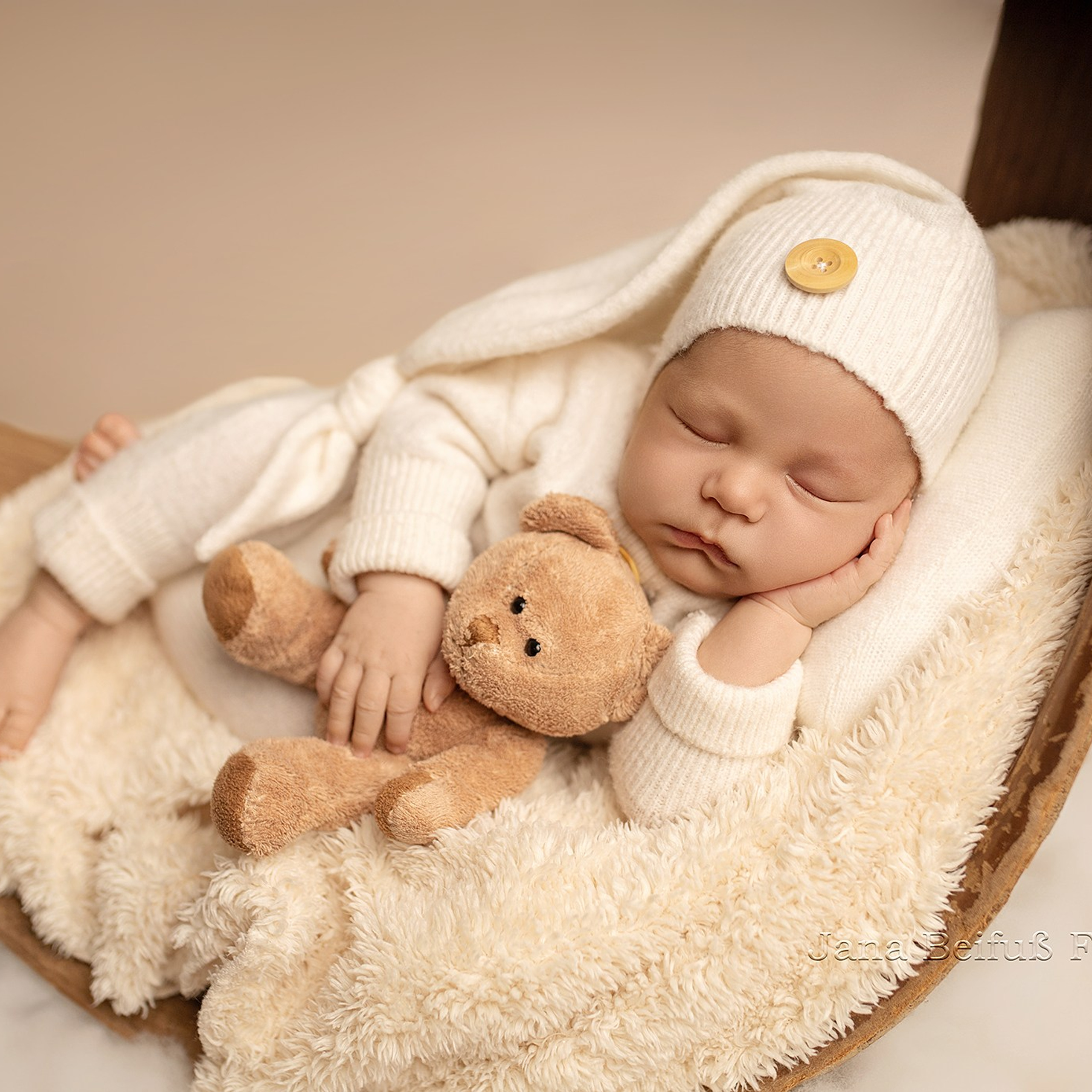 Jana Beifuß, professionelle Neugeborenenfotografin in Weißenhorn, Ulm, Neu-Ulm, Illertissen, Pfaffenhofen a. d. Roth