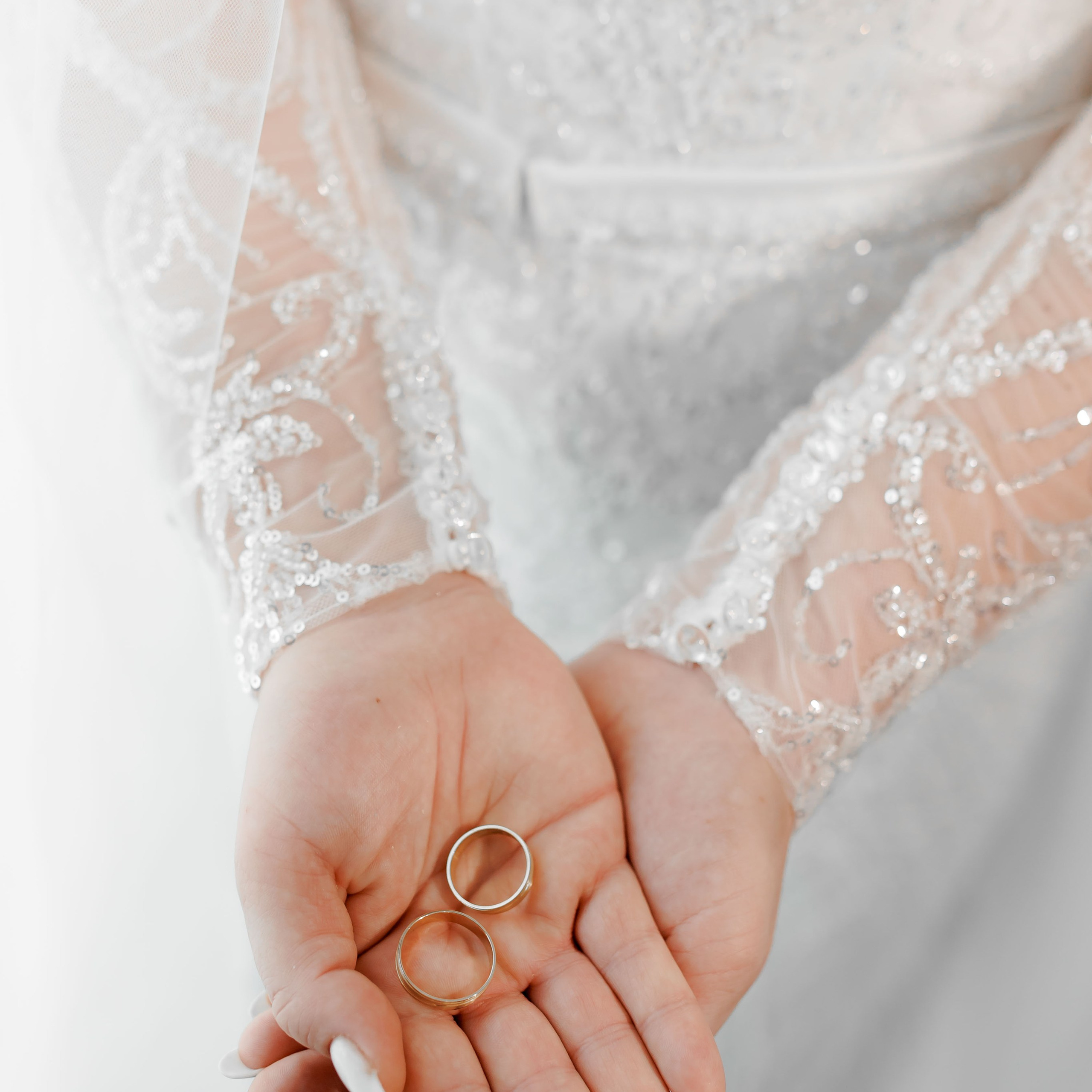 Recenzii Clienți - Ce spun mirii despre CrisCam Video si Cristi Turculet din Suceava. Servicii foto-video profesionale, pentru momente de neuitat