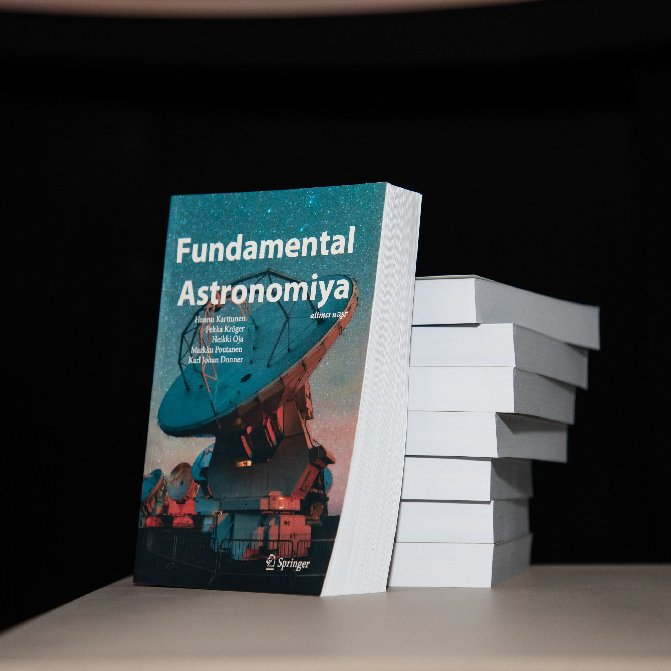 “Fundamental Astronomiya”. Həvəskar Astronomlar Cəmiyyəti — Astronomy.az