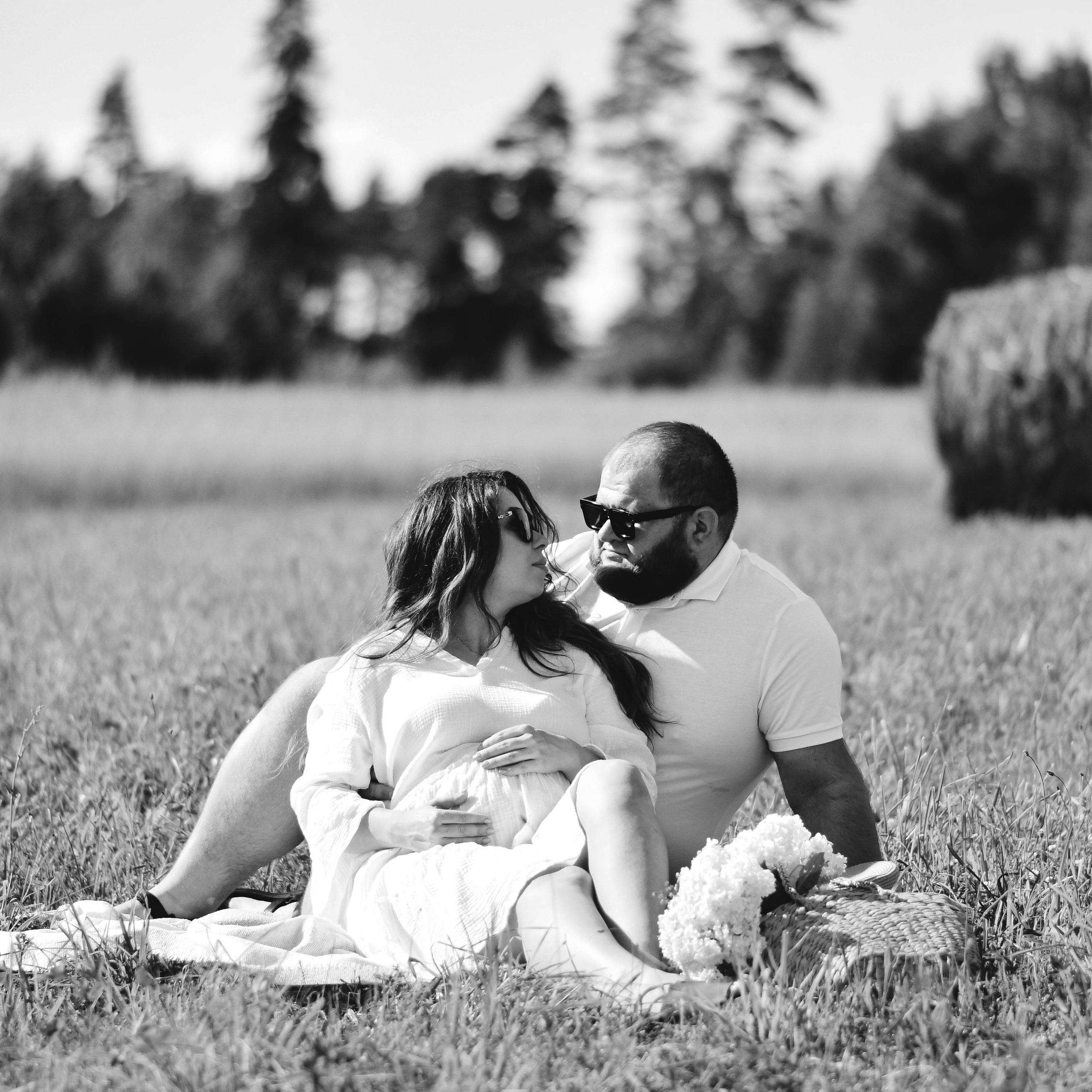 Šeimos fotosesija gamtoje. Photographer from Vilnius