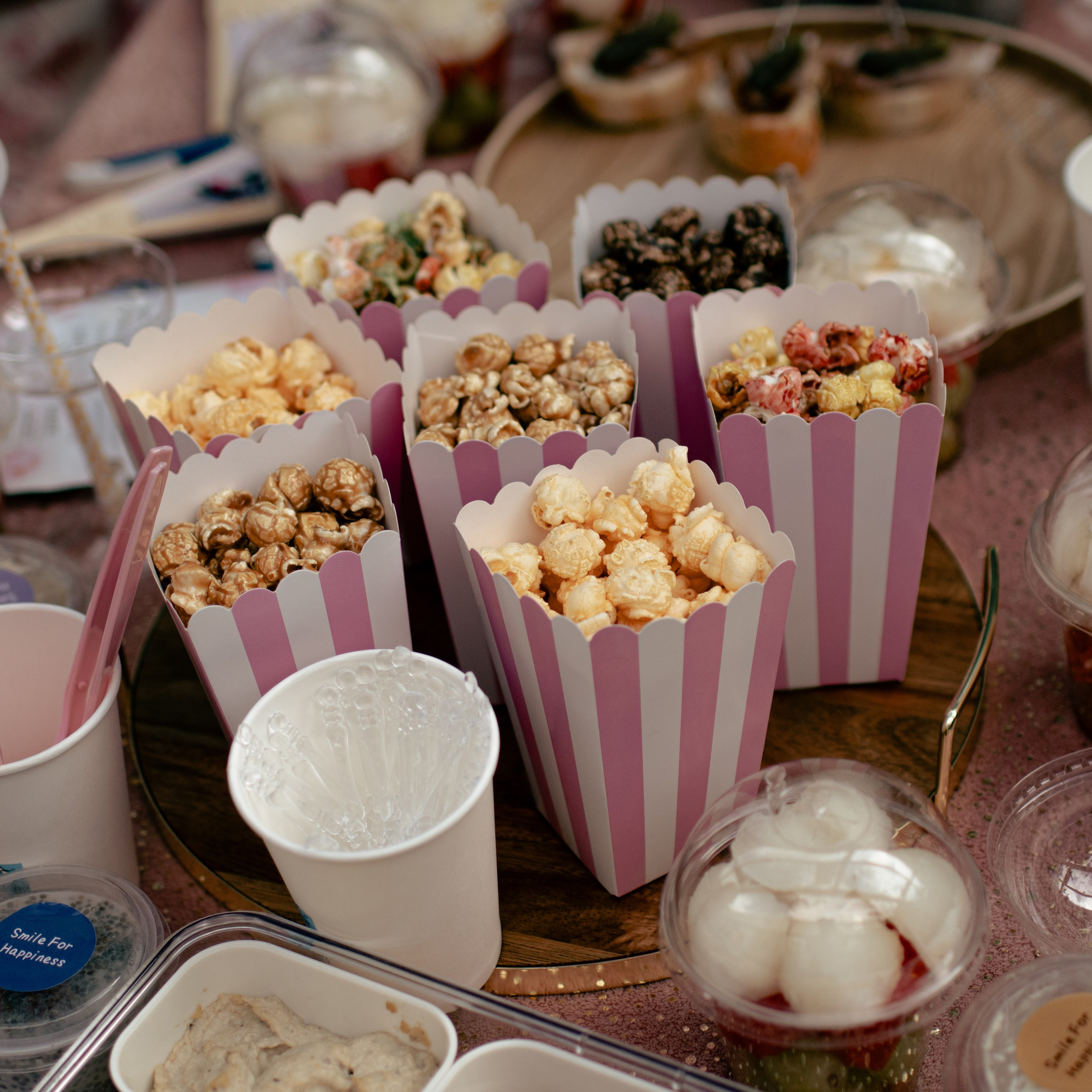 Mergvakaris, mergvakario fotosesija, bachelorette party, hen party, wieczór panieński, Vilnius. Photographer from Vilnius