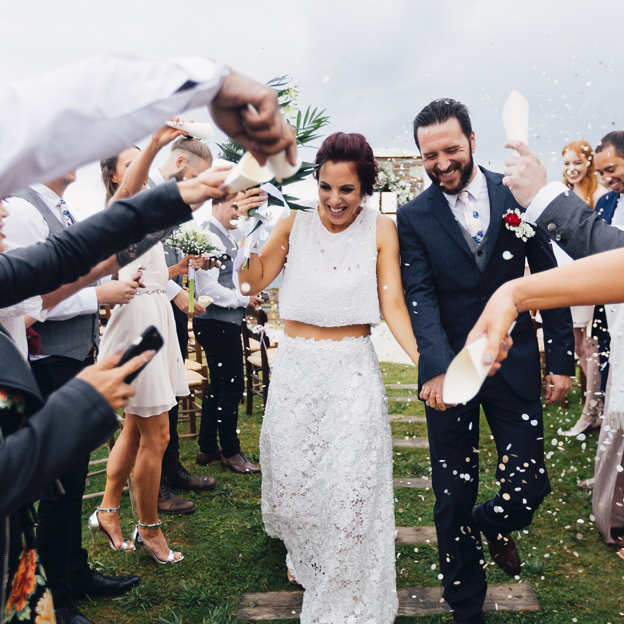 Gavin & Jessica, Evia