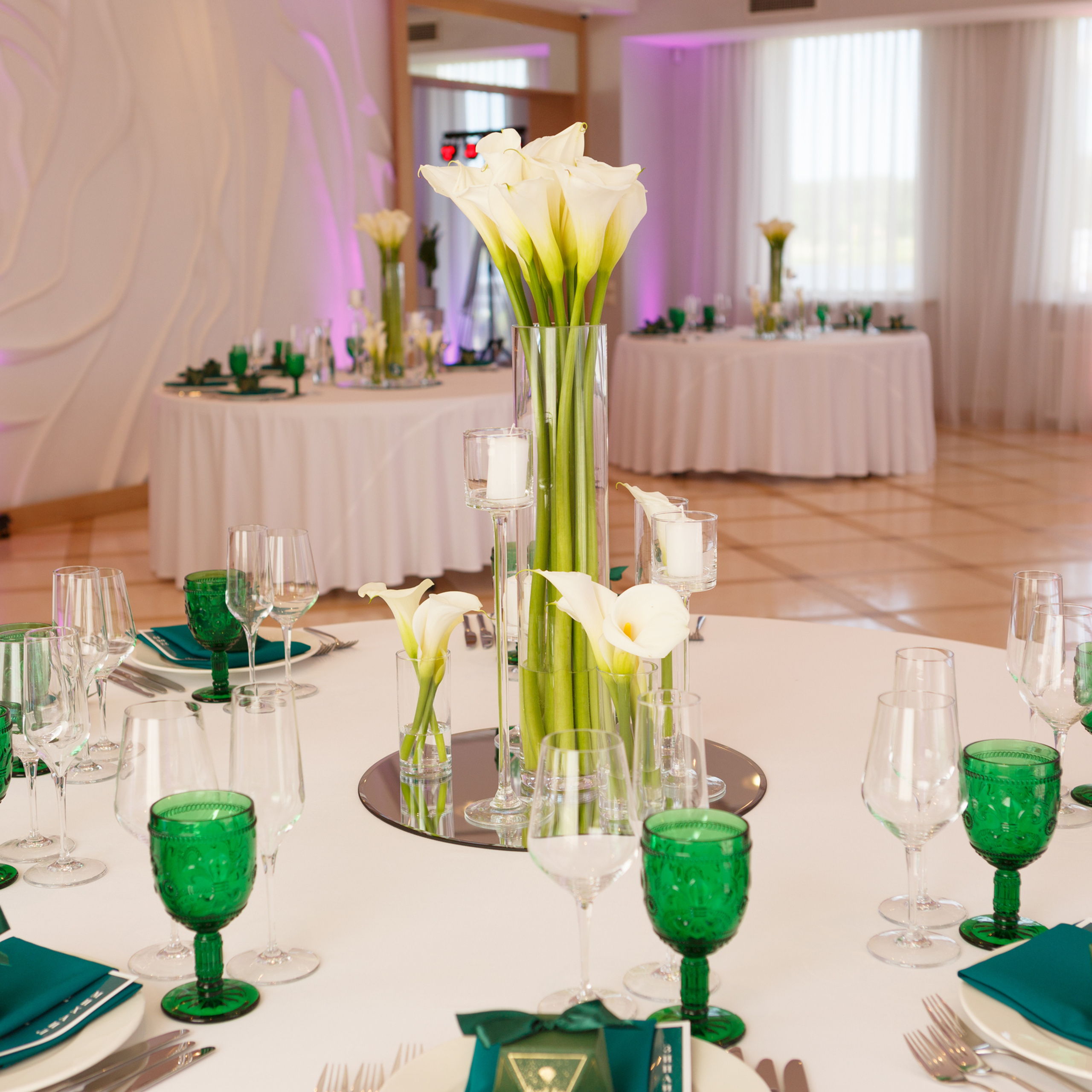 Композиция на стол Фото зона цветочная композиция оформление свадьбы kāzu dekors 