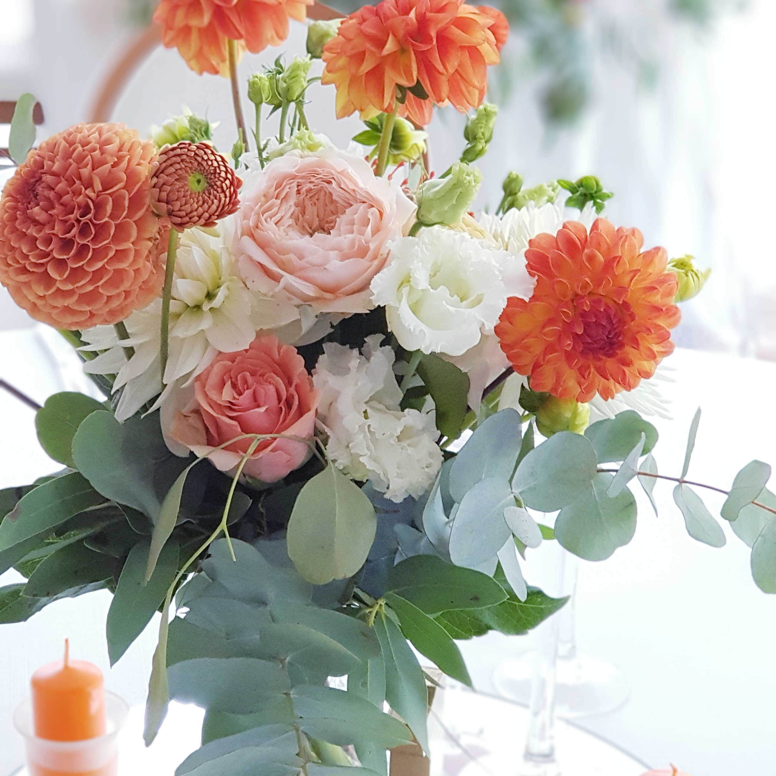 Композиция на стол Фото зона цветочная композиция оформление свадьбы kāzu dekors kāzas līgava