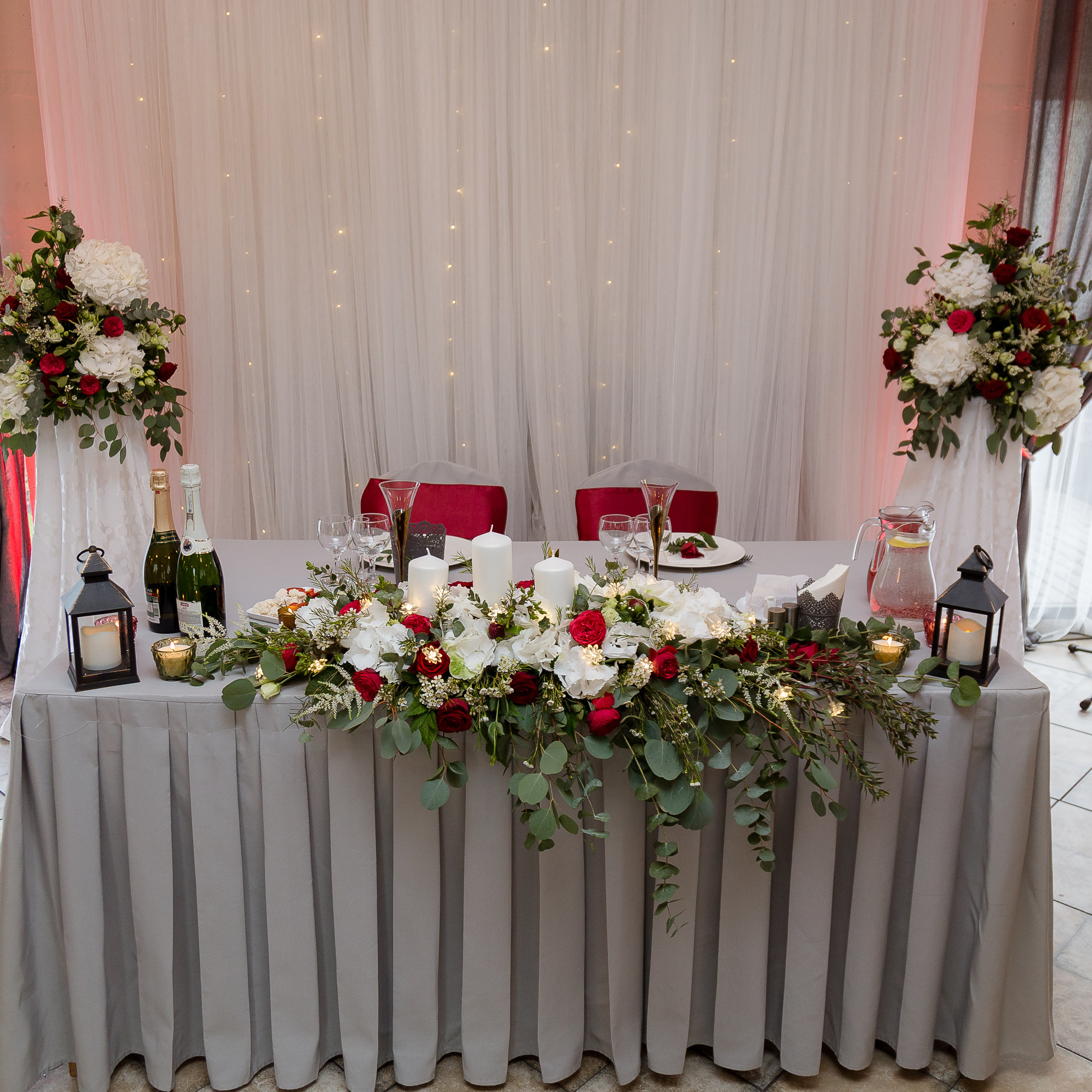 Композиция на стол Фото зона цветочная композиция оформление свадьбы kāzu dekors 