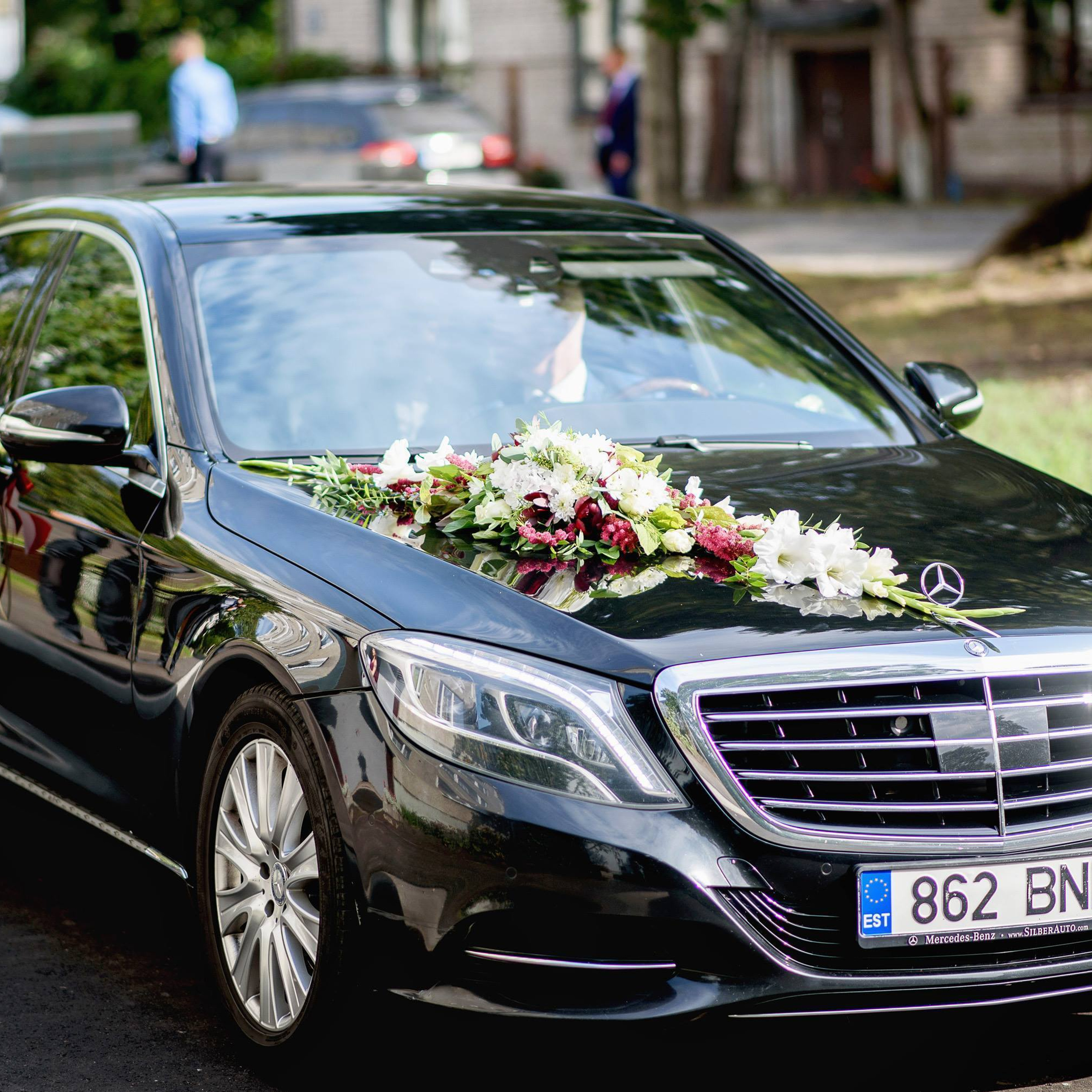 Оформление свадебной машины
Оформление свадебного авто
Декор на машину
Композиция на машину
Mašīna dekors
Kāzu auto