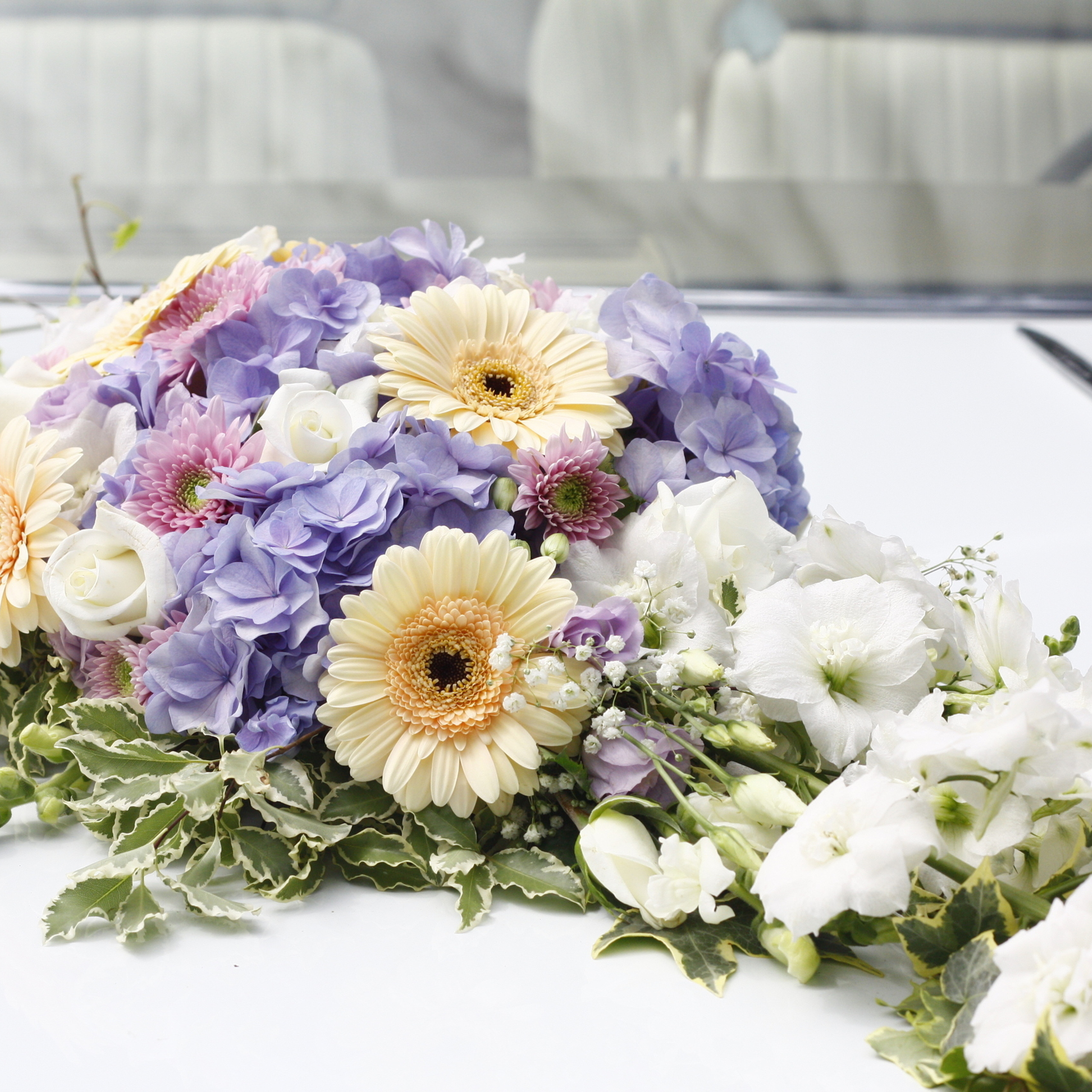 Оформление свадебной машины
Оформление свадебного авто
Декор на машину
Композиция на машину
Mašīna dekors
Kāzu auto