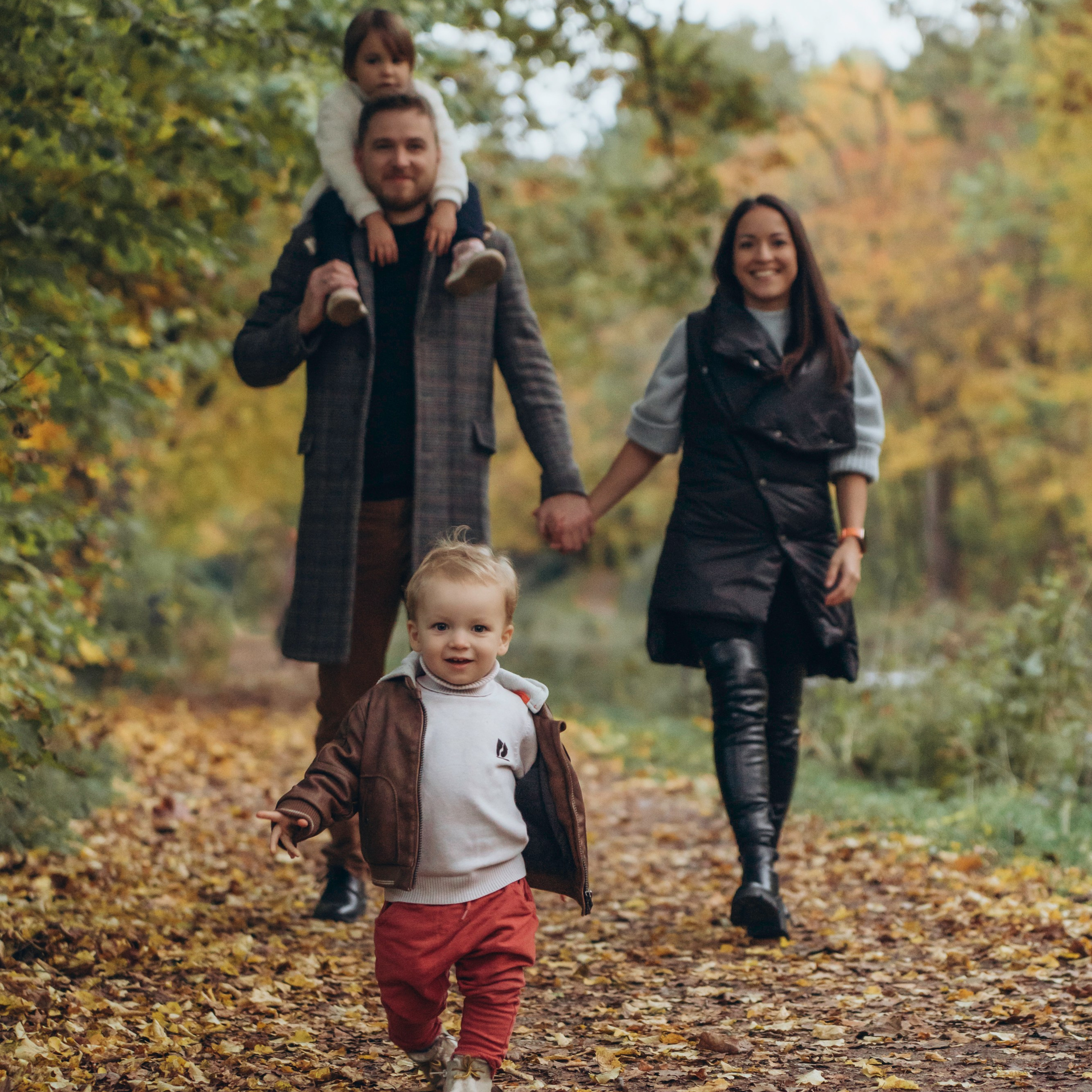 Familienfotos am alten Kanal