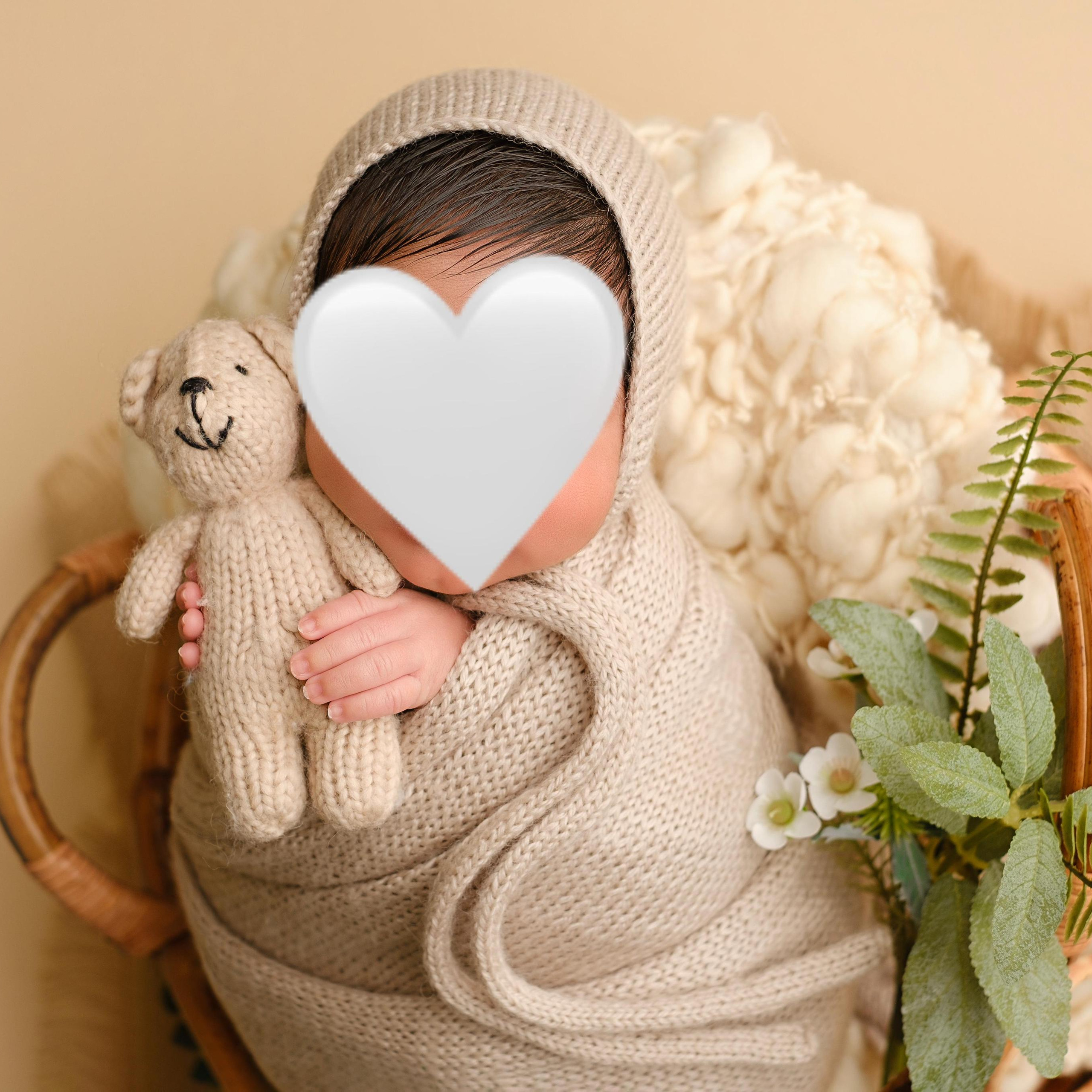 TESTIMONIALS. Newborn, Sitter and Cake Smash Photographer in Doha, Qatar