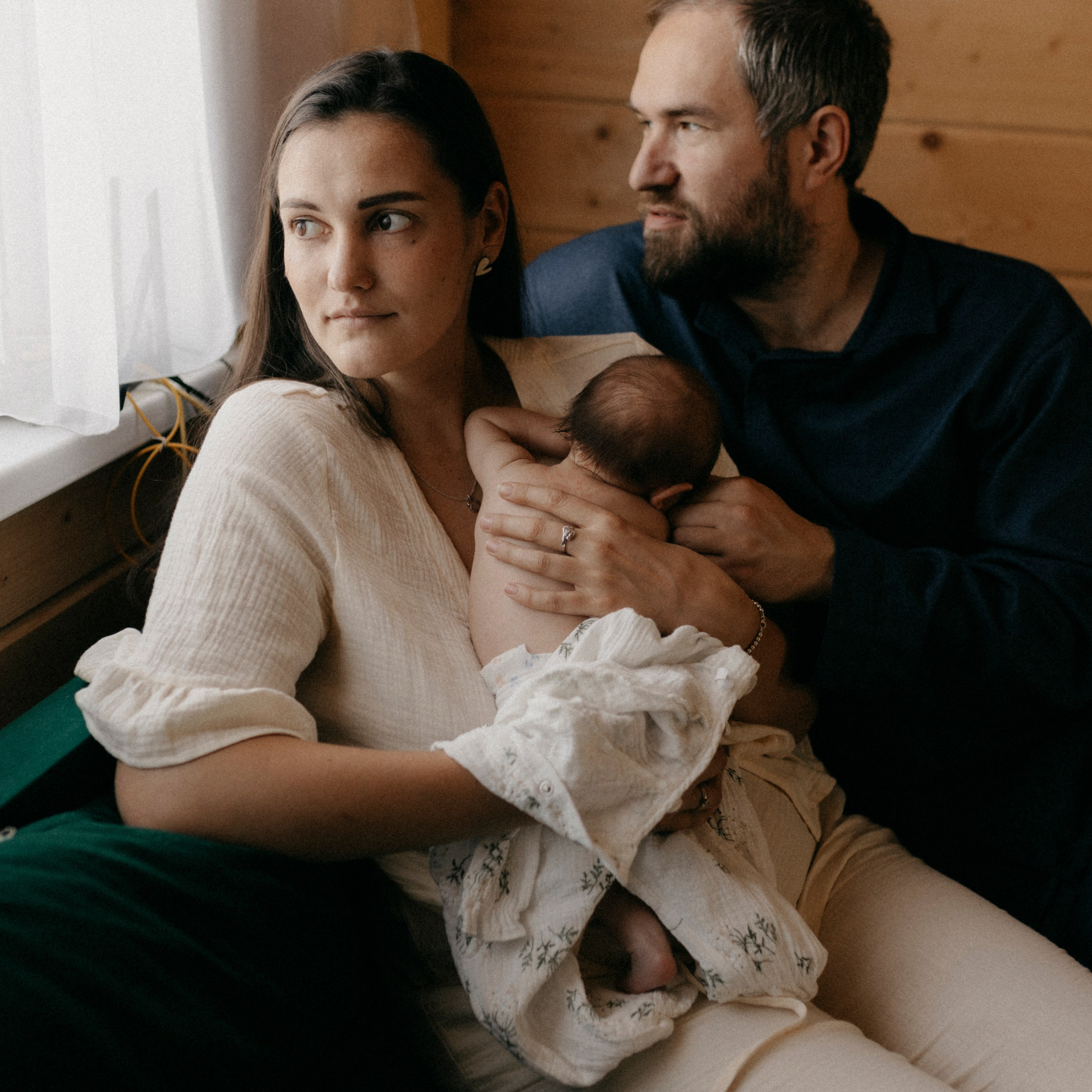 Reviews. Polina Sobol — family & documentary photographer in Bern. Outdoor & urban photo sessions for families, kids and couples