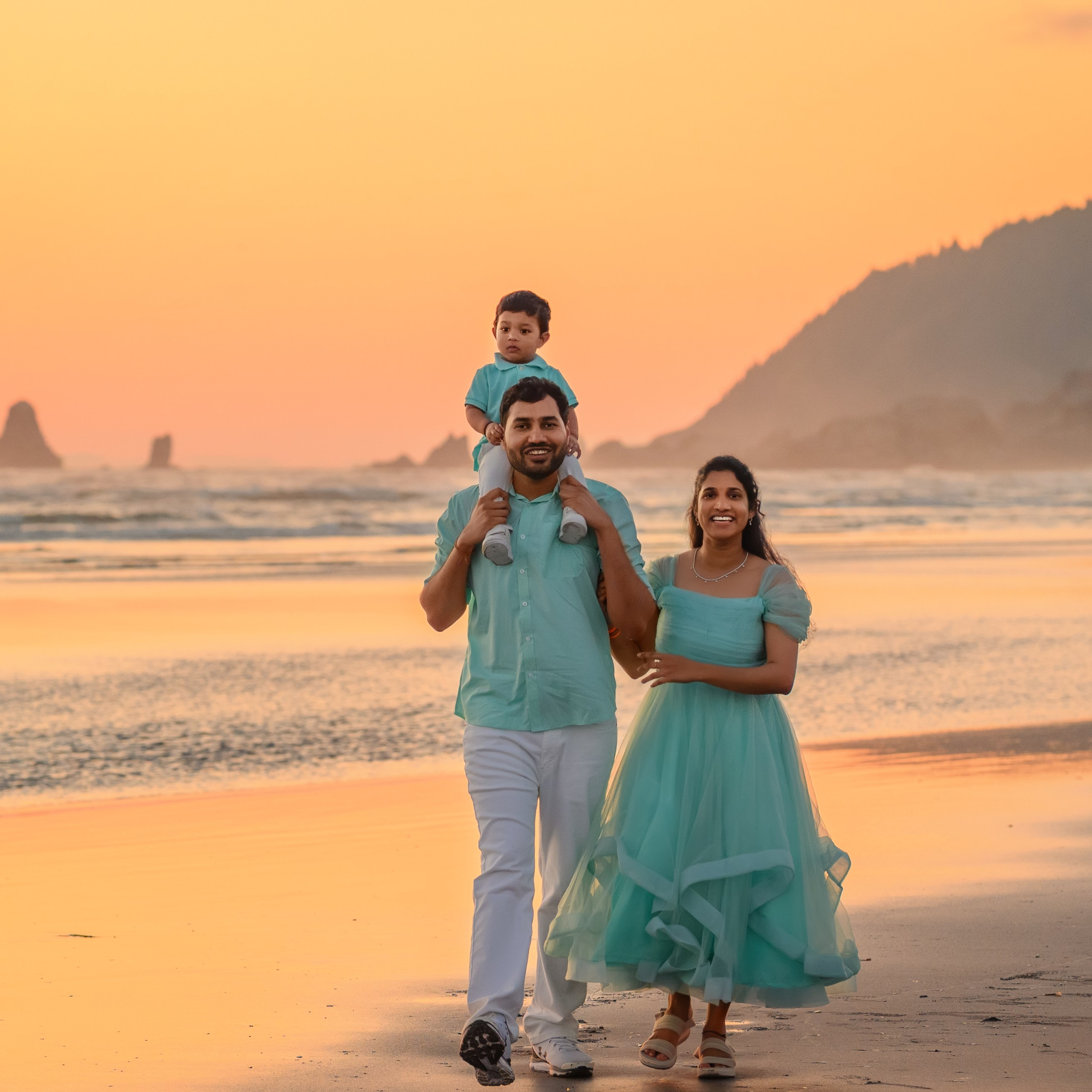 R E V I E W S. Wedding & family photography in Seattle area. Helen Michelle photographer