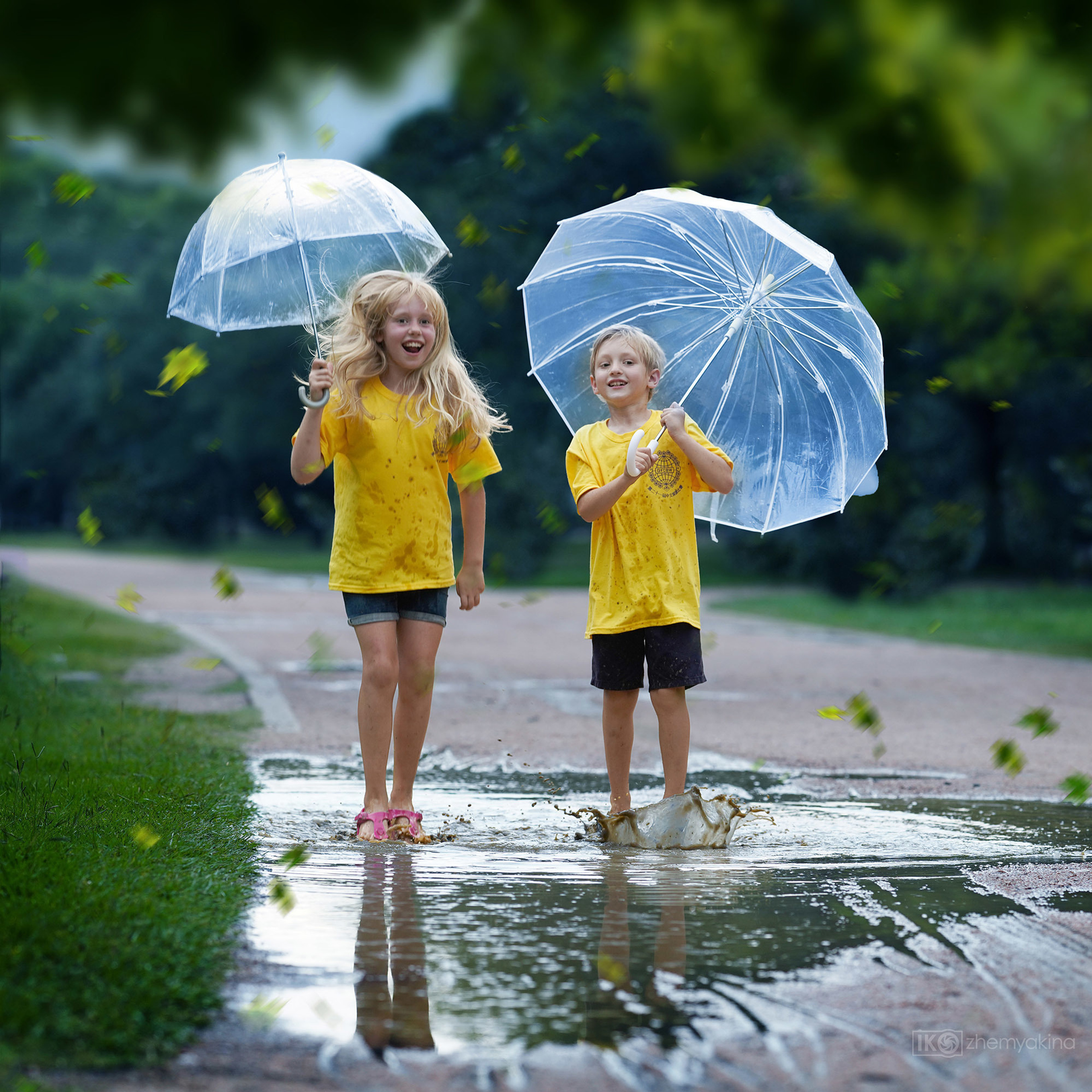 children-in-a-puddle