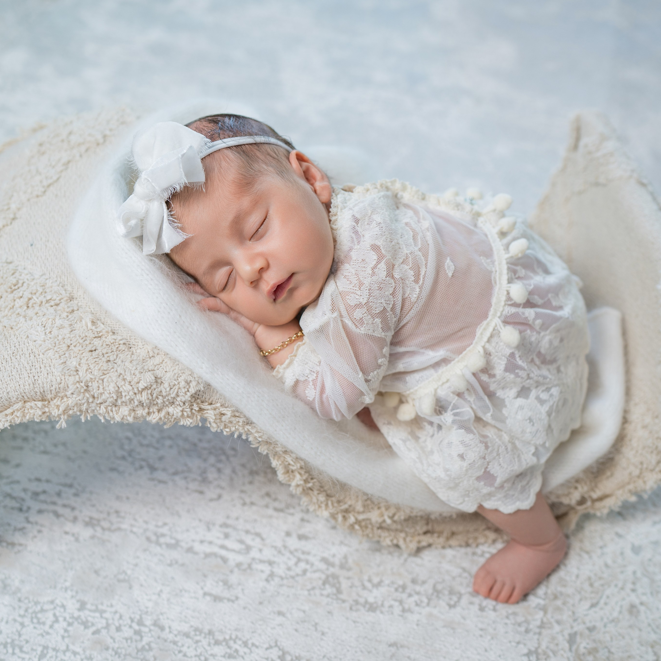 Newborn studio. Bébé Newborn Photographer in Copenhagen